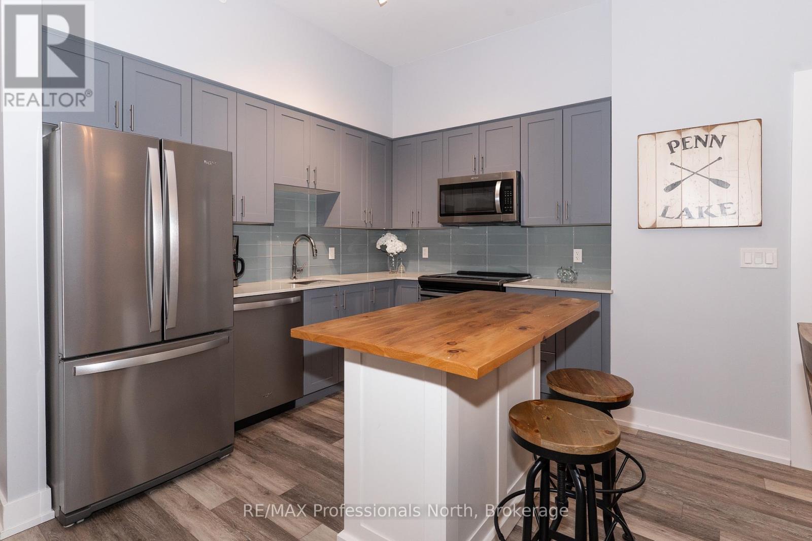 100 - 25 Pen Lake Point Road, Huntsville, Ontario  P1H 1A9 - Photo 10 - X12453981