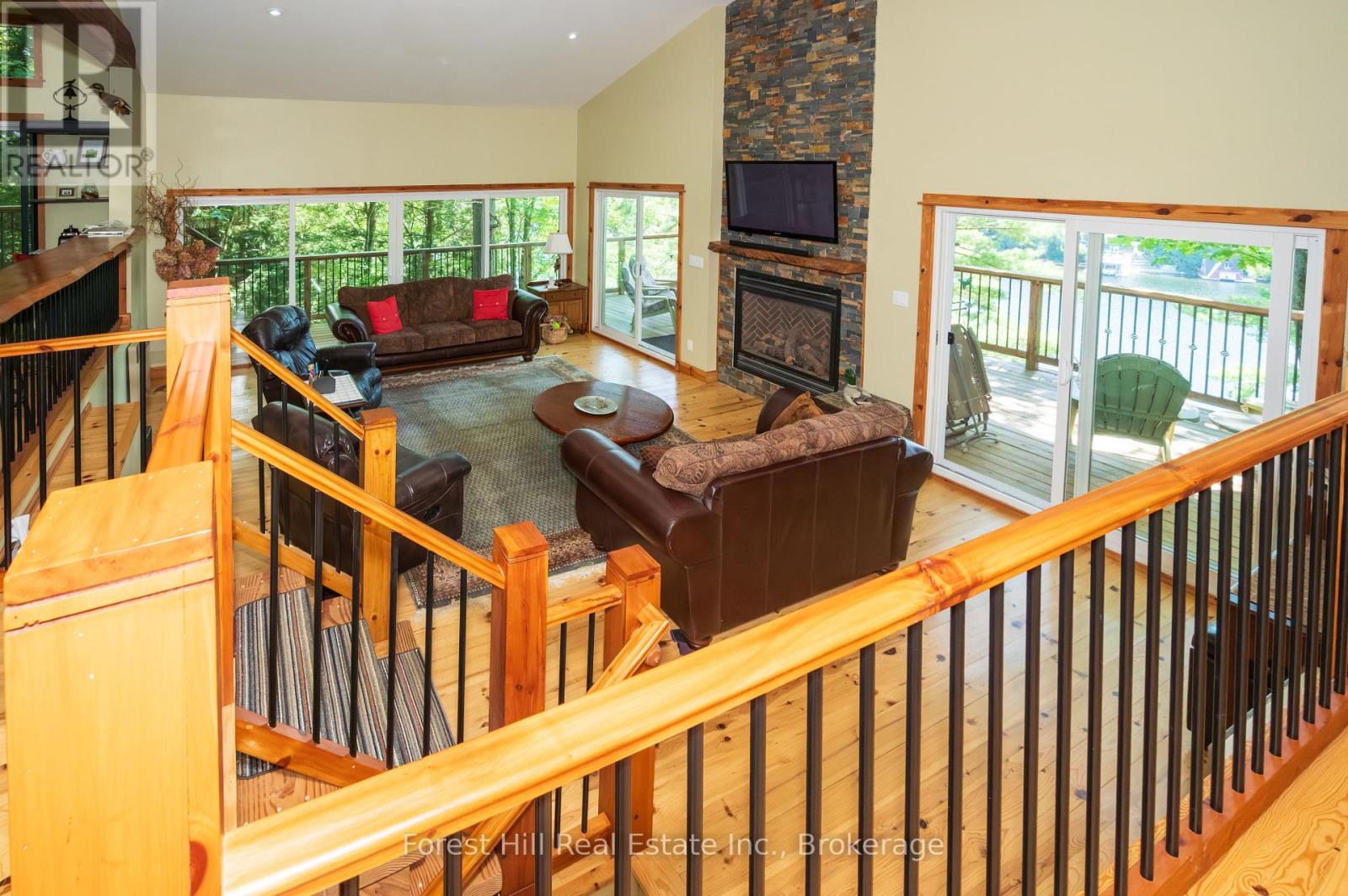 1289 Delbrooke Road, Lake Of Bays, Ontario  P0H 1H0 - Photo 16 - X12454411