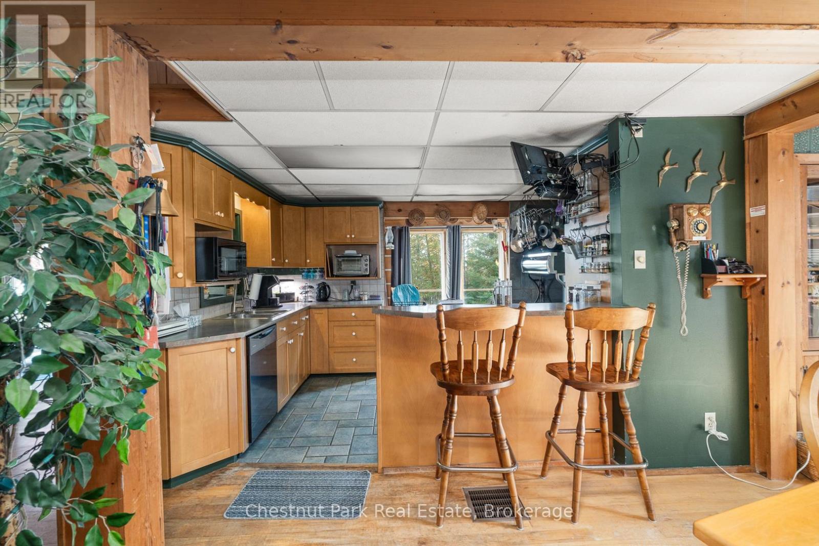 170 Long Point Road, Huntsville, Ontario  P0B 1M0 - Photo 14 - X12455110