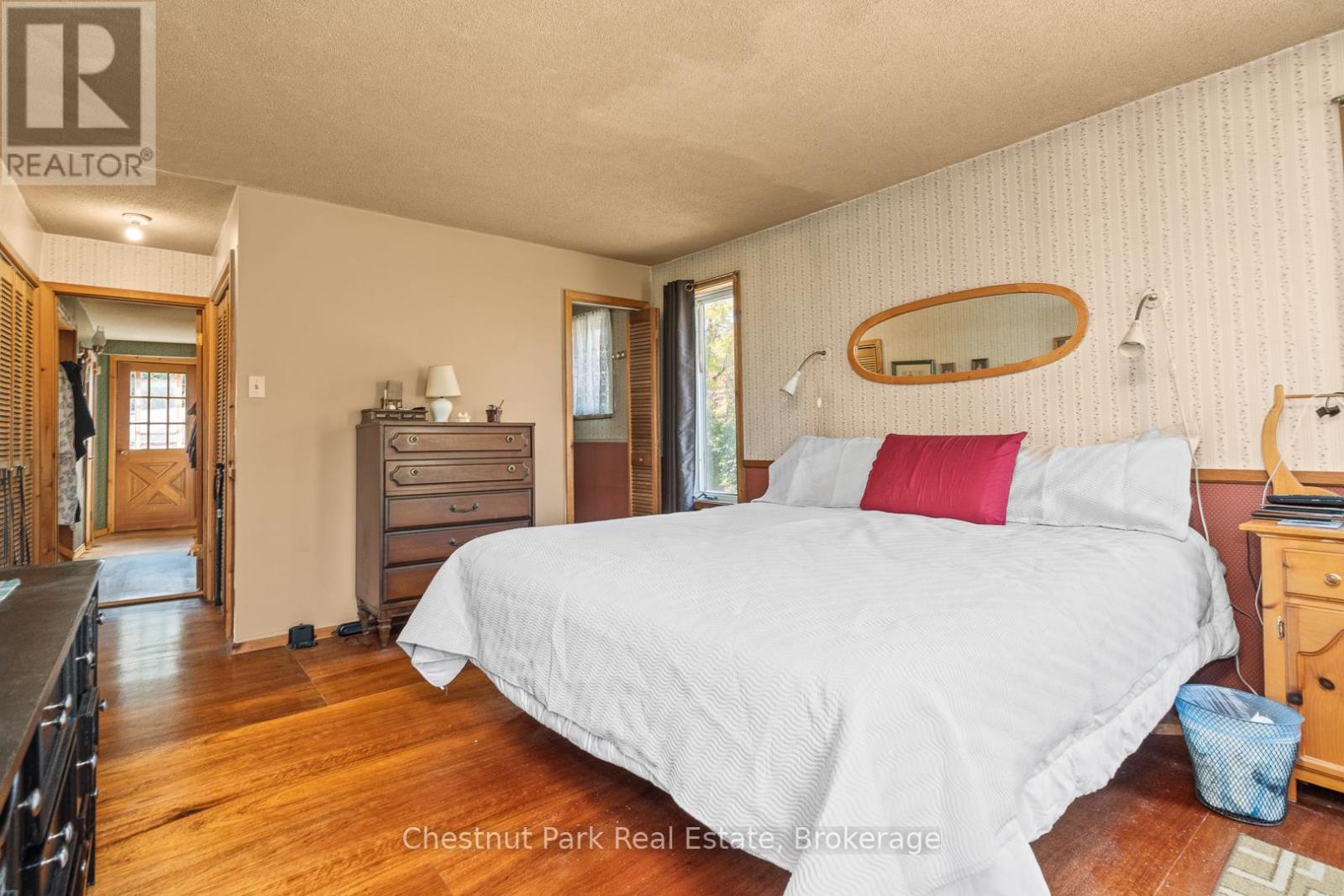 170 Long Point Road, Huntsville, Ontario  P0B 1M0 - Photo 22 - X12455110