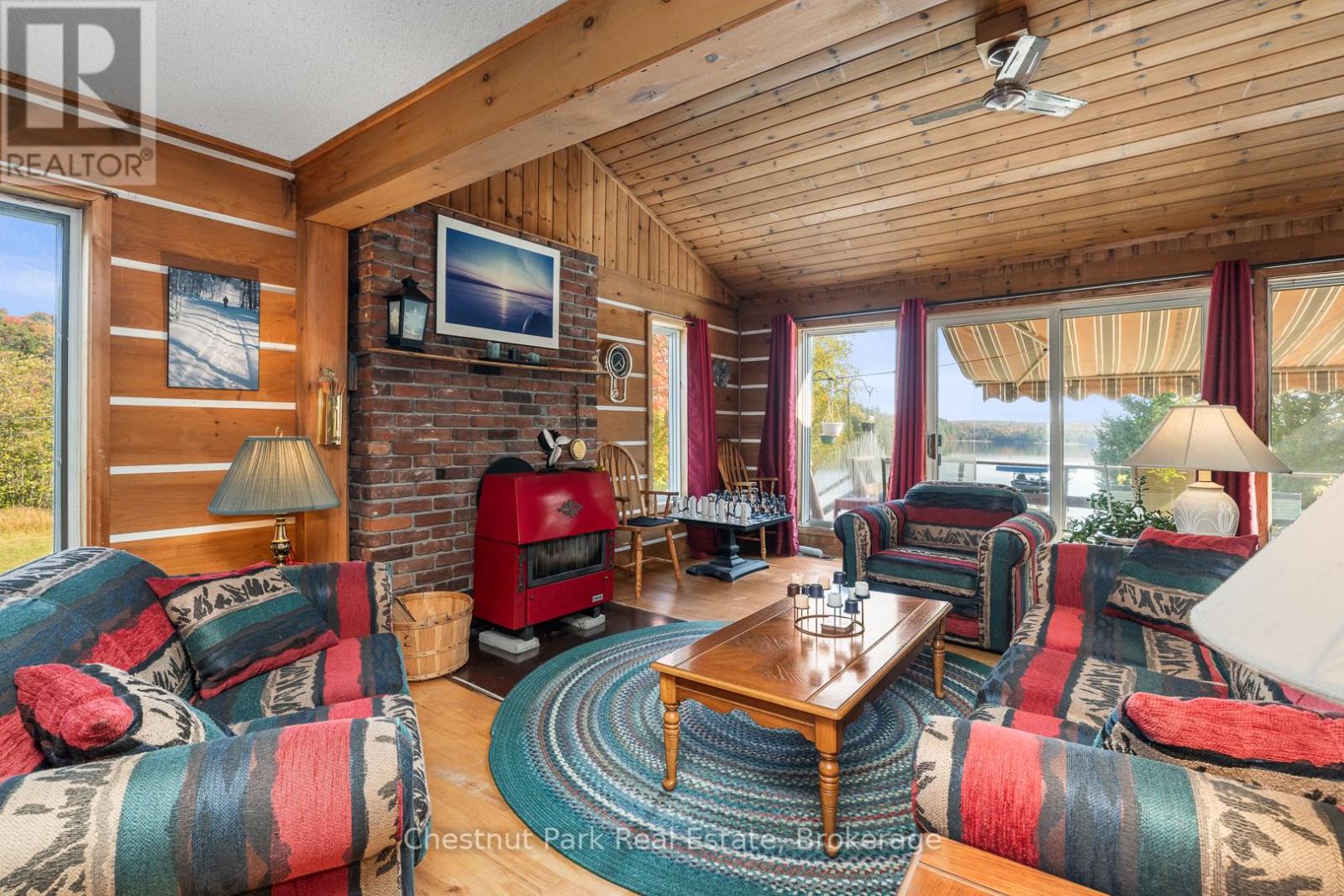 170 Long Point Road, Huntsville, Ontario  P0B 1M0 - Photo 5 - X12455110