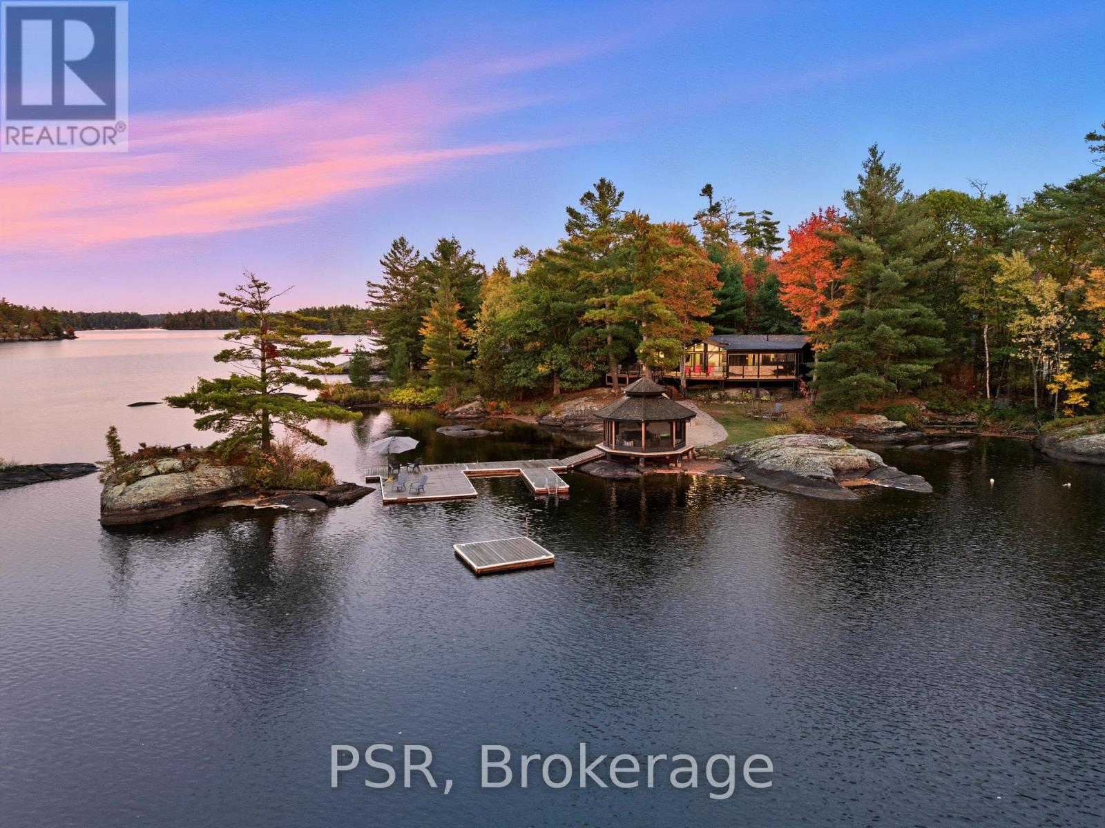 1069 White Eagle Road, Gravenhurst, Ontario  P0E 1G0 - Photo 1 - X12455602