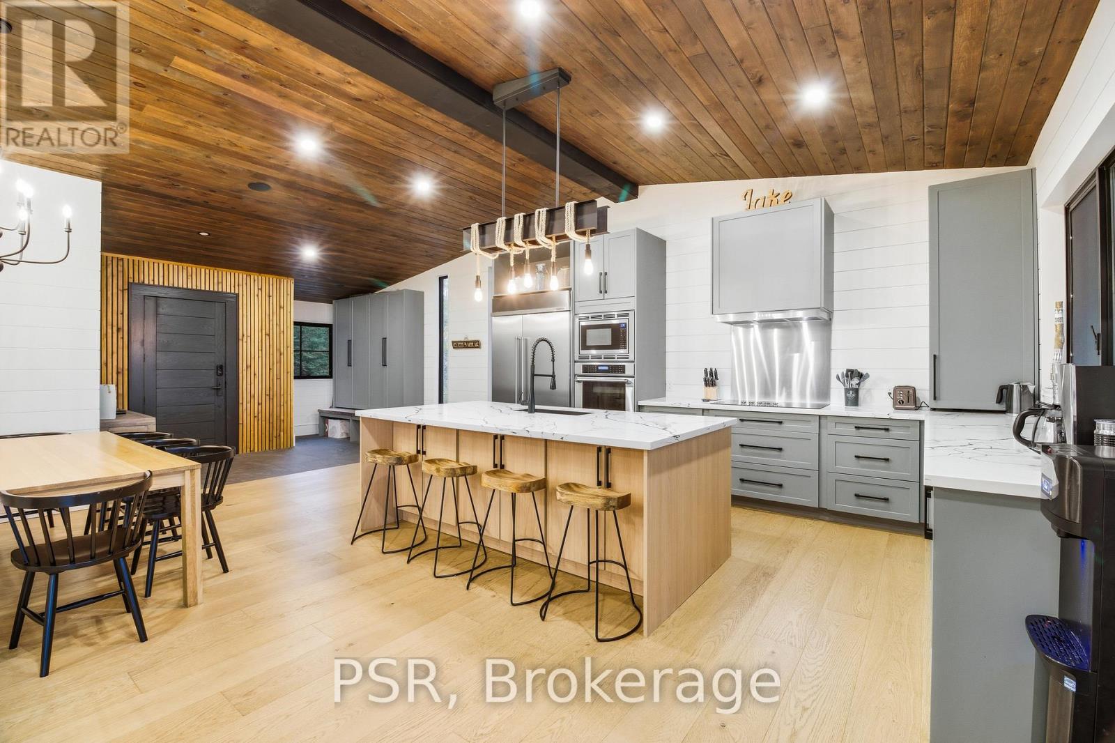 1069 White Eagle Road, Gravenhurst, Ontario  P0E 1G0 - Photo 16 - X12455602