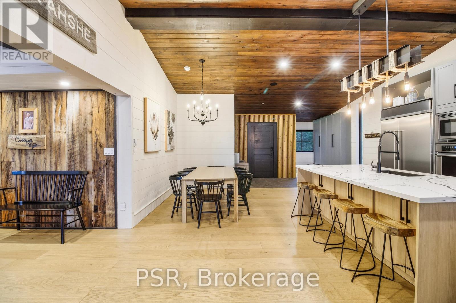 1069 White Eagle Road, Gravenhurst, Ontario  P0E 1G0 - Photo 18 - X12455602