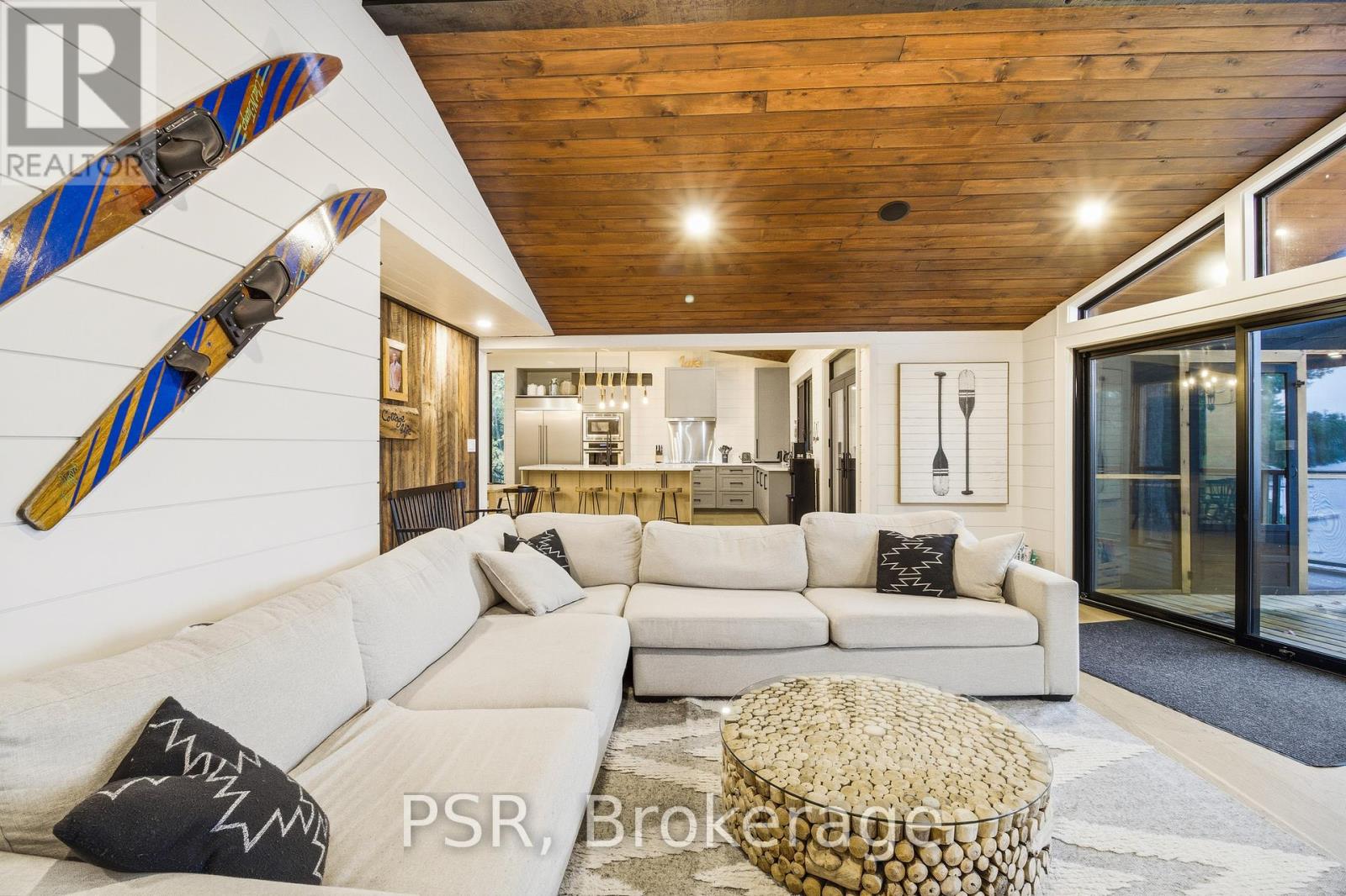 1069 White Eagle Road, Gravenhurst, Ontario  P0E 1G0 - Photo 25 - X12455602