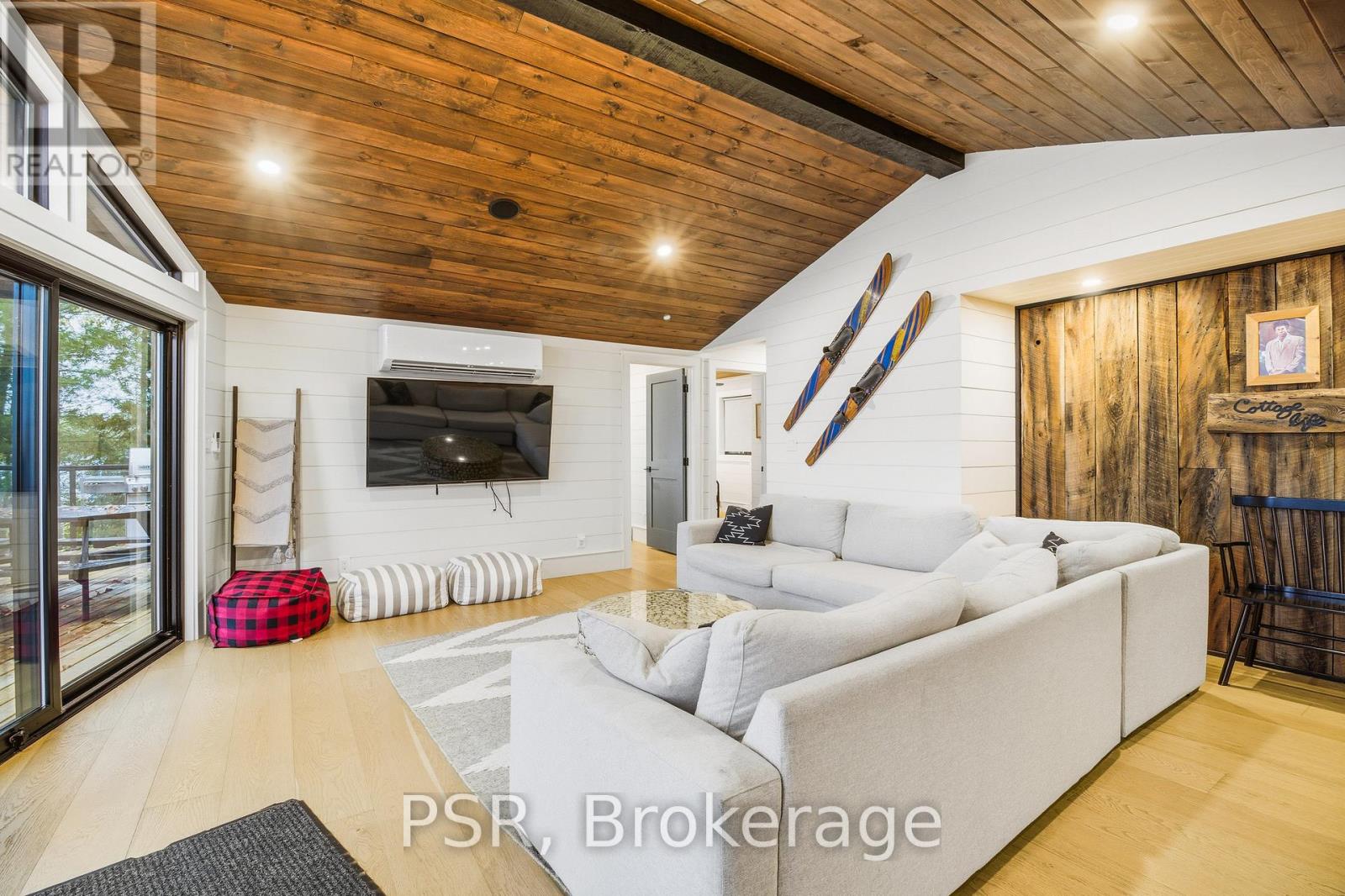 1069 White Eagle Road, Gravenhurst, Ontario  P0E 1G0 - Photo 26 - X12455602