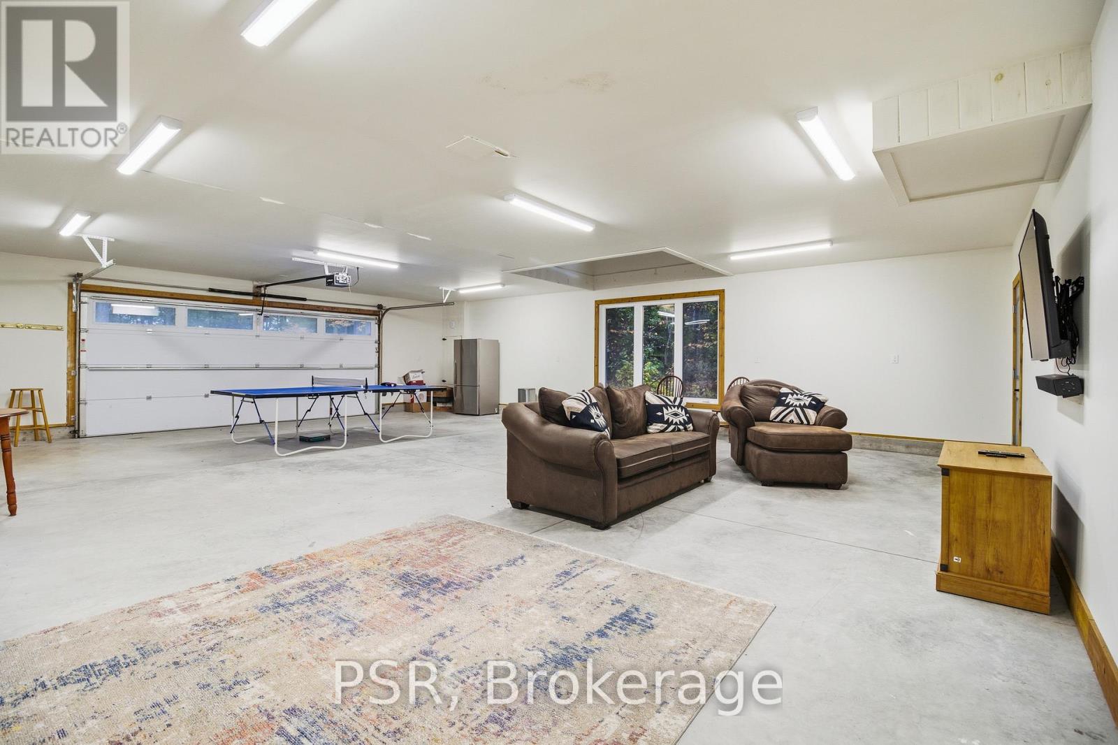 1069 White Eagle Road, Gravenhurst, Ontario  P0E 1G0 - Photo 42 - X12455602