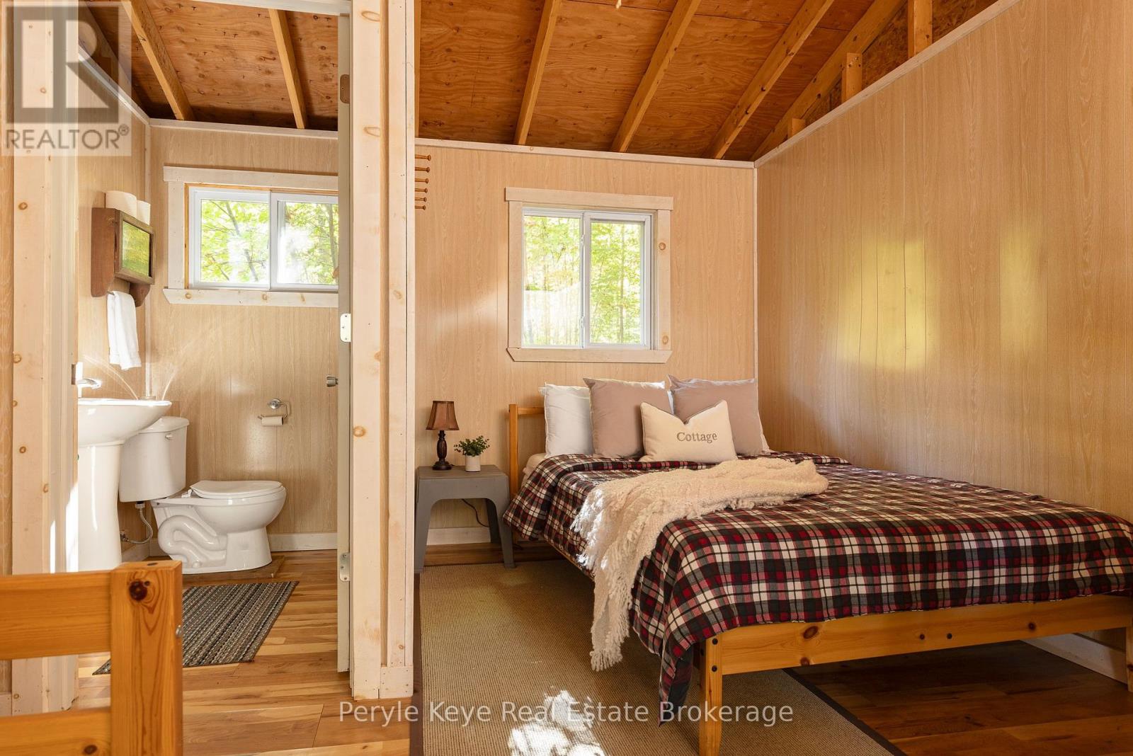 1127 Whispering Pines Trail, Bracebridge, Ontario  P0H 0A9 - Photo 36 - X12455871