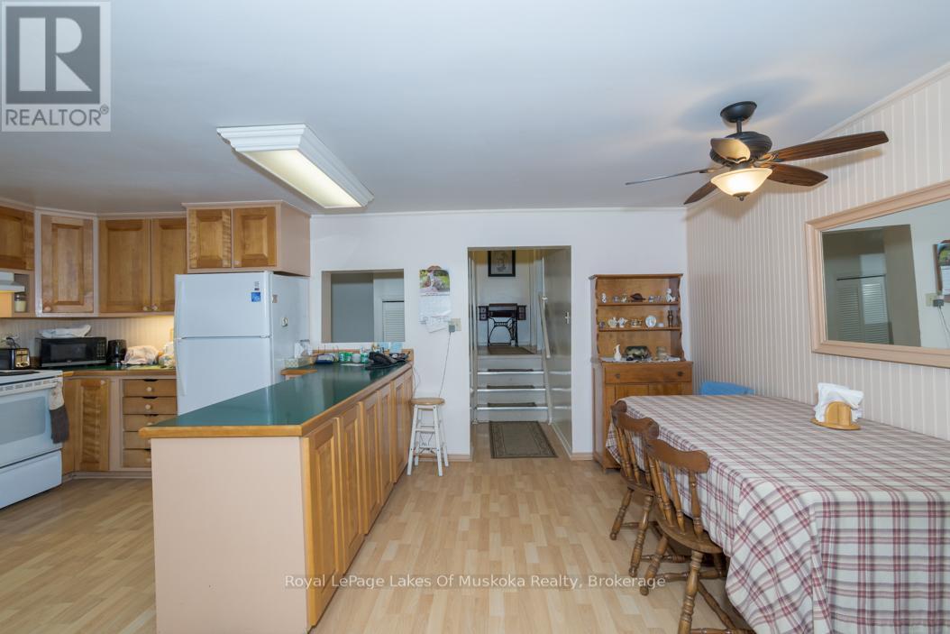 1397 Fraserburg Road, Bracebridge, Ontario  P1L 0A1 - Photo 17 - X12456579