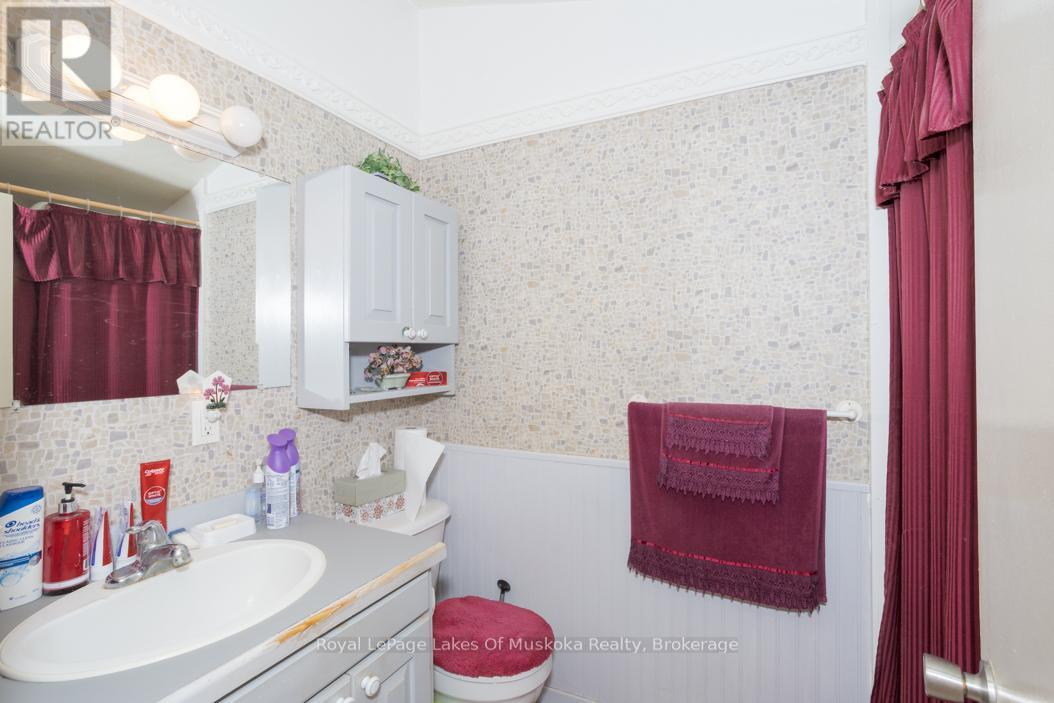 1397 Fraserburg Road, Bracebridge, Ontario  P1L 0A1 - Photo 29 - X12456579