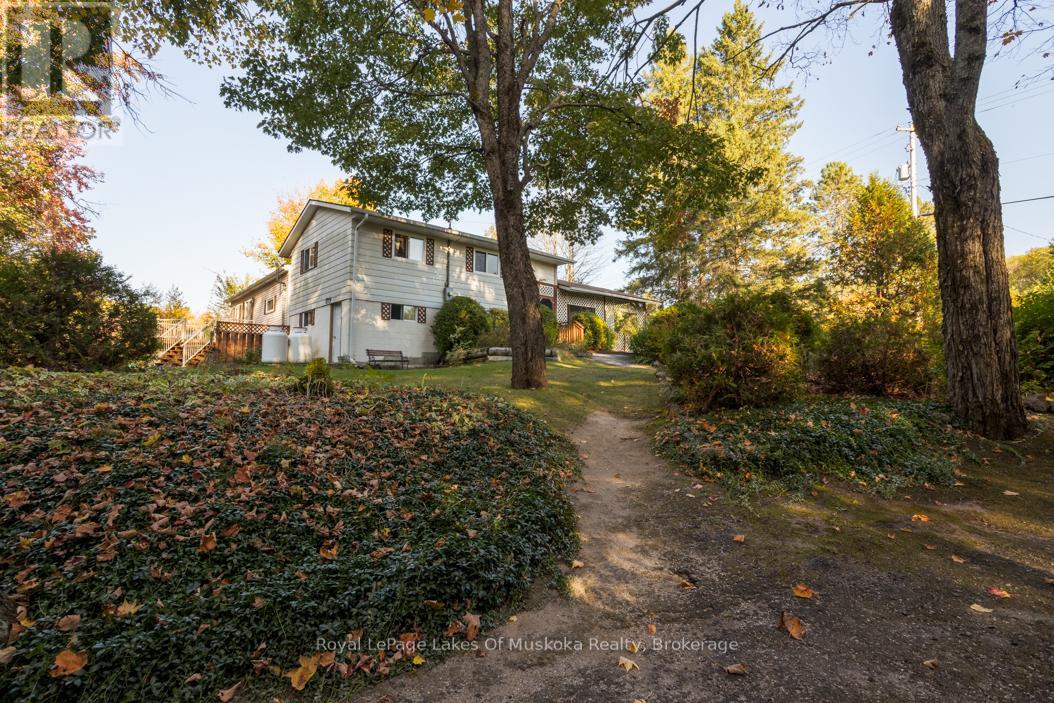 1397 Fraserburg Road, Bracebridge, Ontario  P1L 0A1 - Photo 3 - X12456579