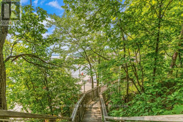 B#206 - 1869 Muskoka Road 118 Highway W, Muskoka Lakes, Ontario  P1L 1W8 - Photo 31 - X12456698