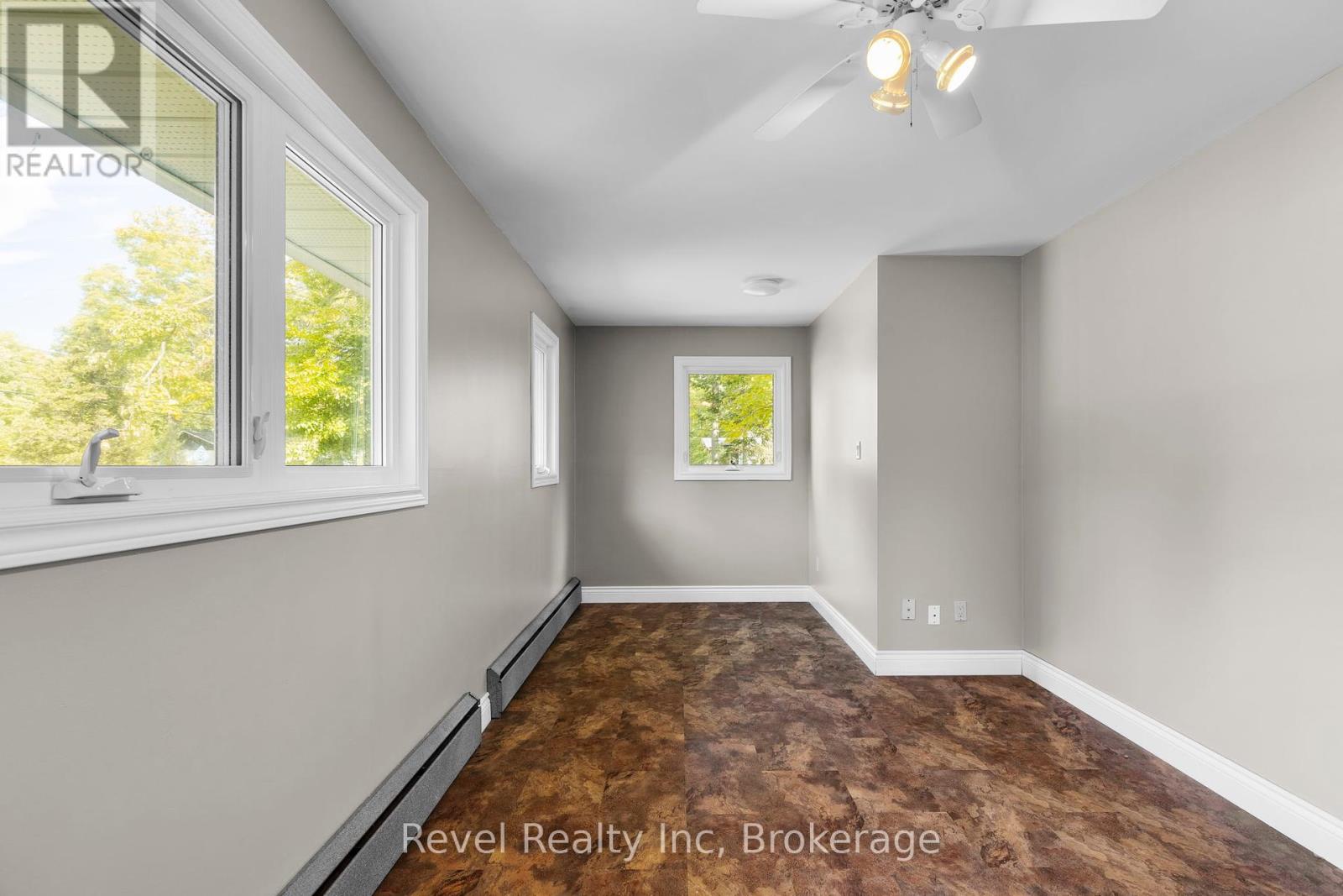 19 Sandy Plains Road, Seguin, Ontario  P2A 2W8 - Photo 14 - X12456743