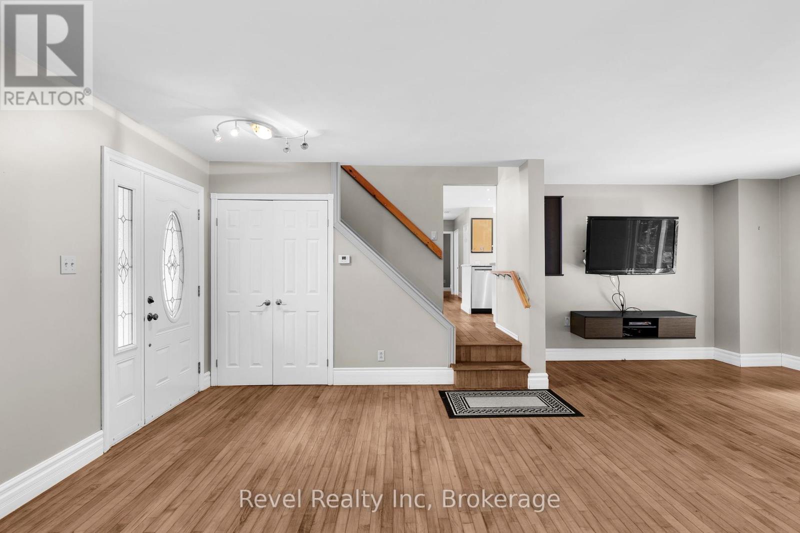 19 Sandy Plains Road, Seguin, Ontario  P2A 2W8 - Photo 17 - X12456743