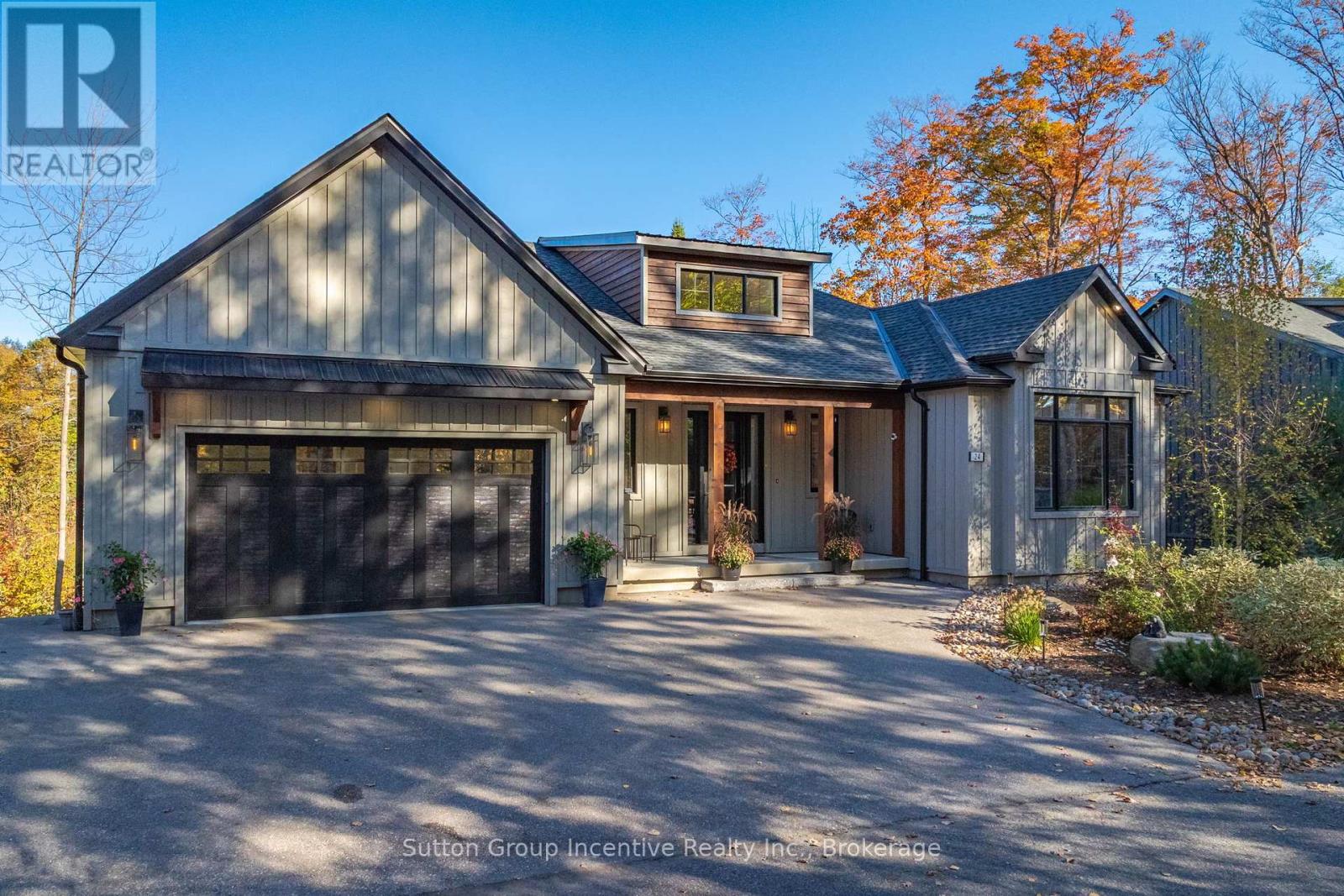 24 St Georges Court, Huntsville, Ontario  P1H 1B1 - Photo 1 - X12457047