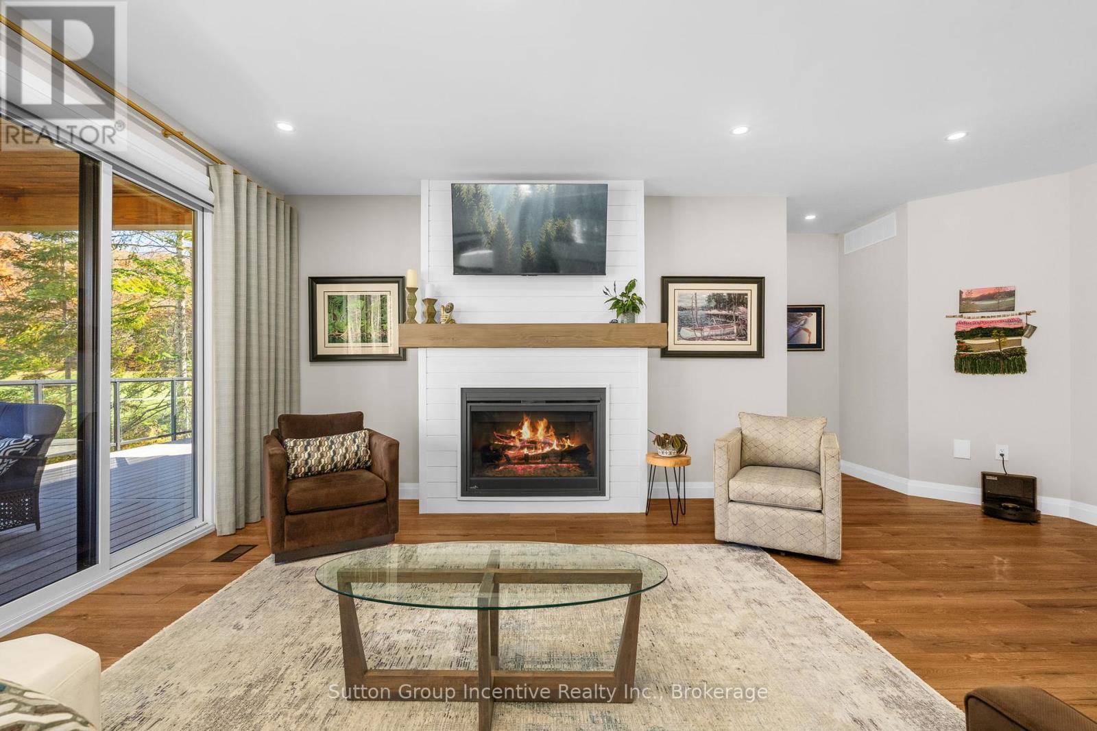 24 St Georges Court, Huntsville, Ontario  P1H 1B1 - Photo 10 - X12457047