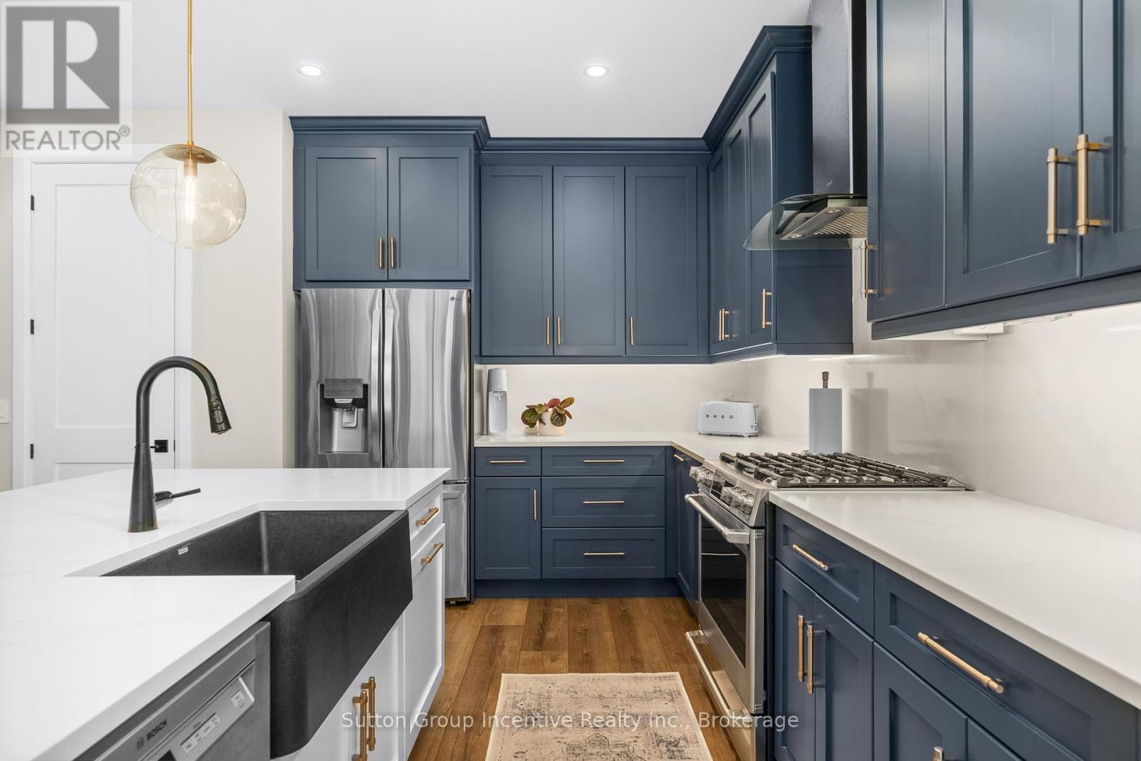 24 St Georges Court, Huntsville, Ontario  P1H 1B1 - Photo 16 - X12457047