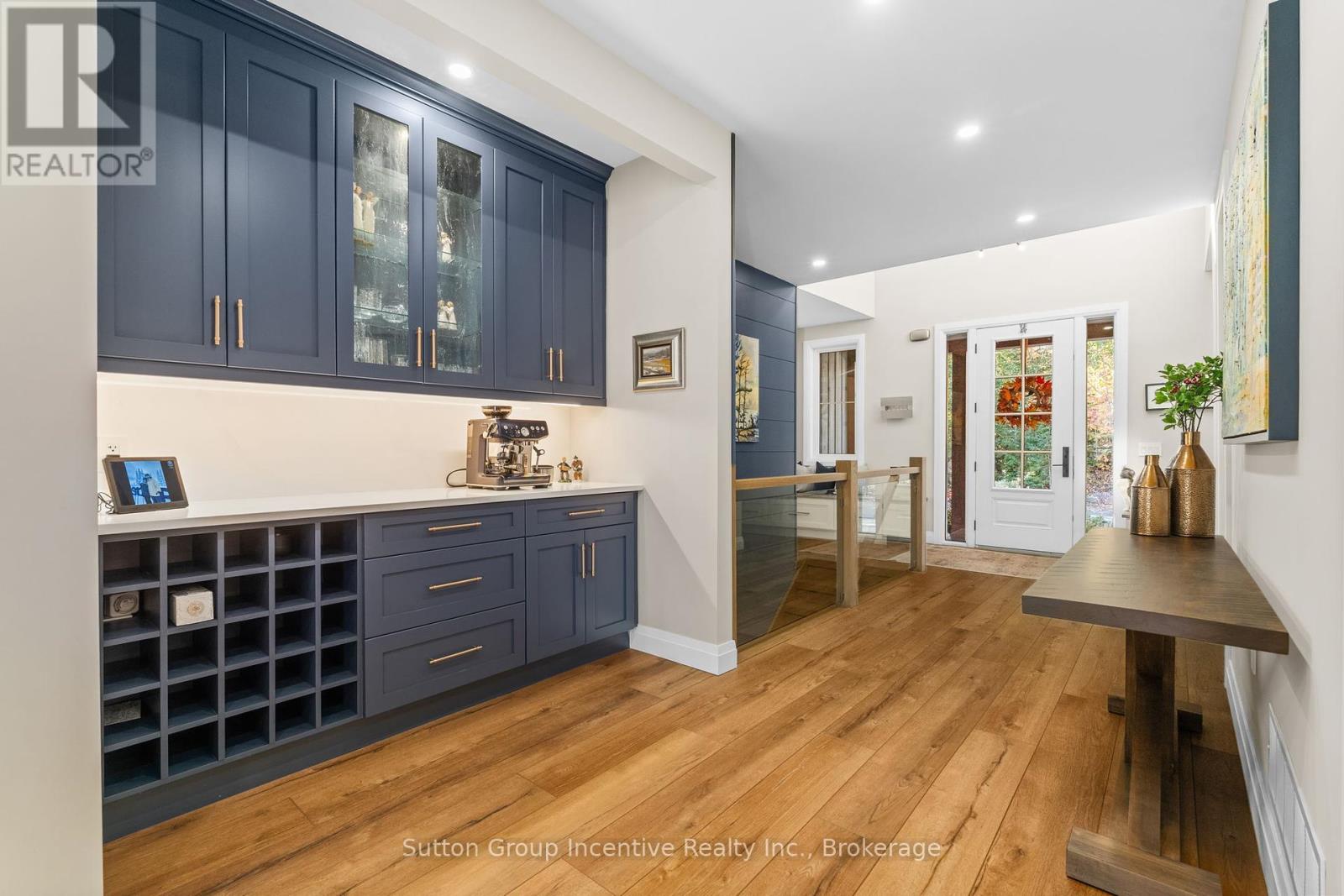 24 St Georges Court, Huntsville, Ontario  P1H 1B1 - Photo 7 - X12457047