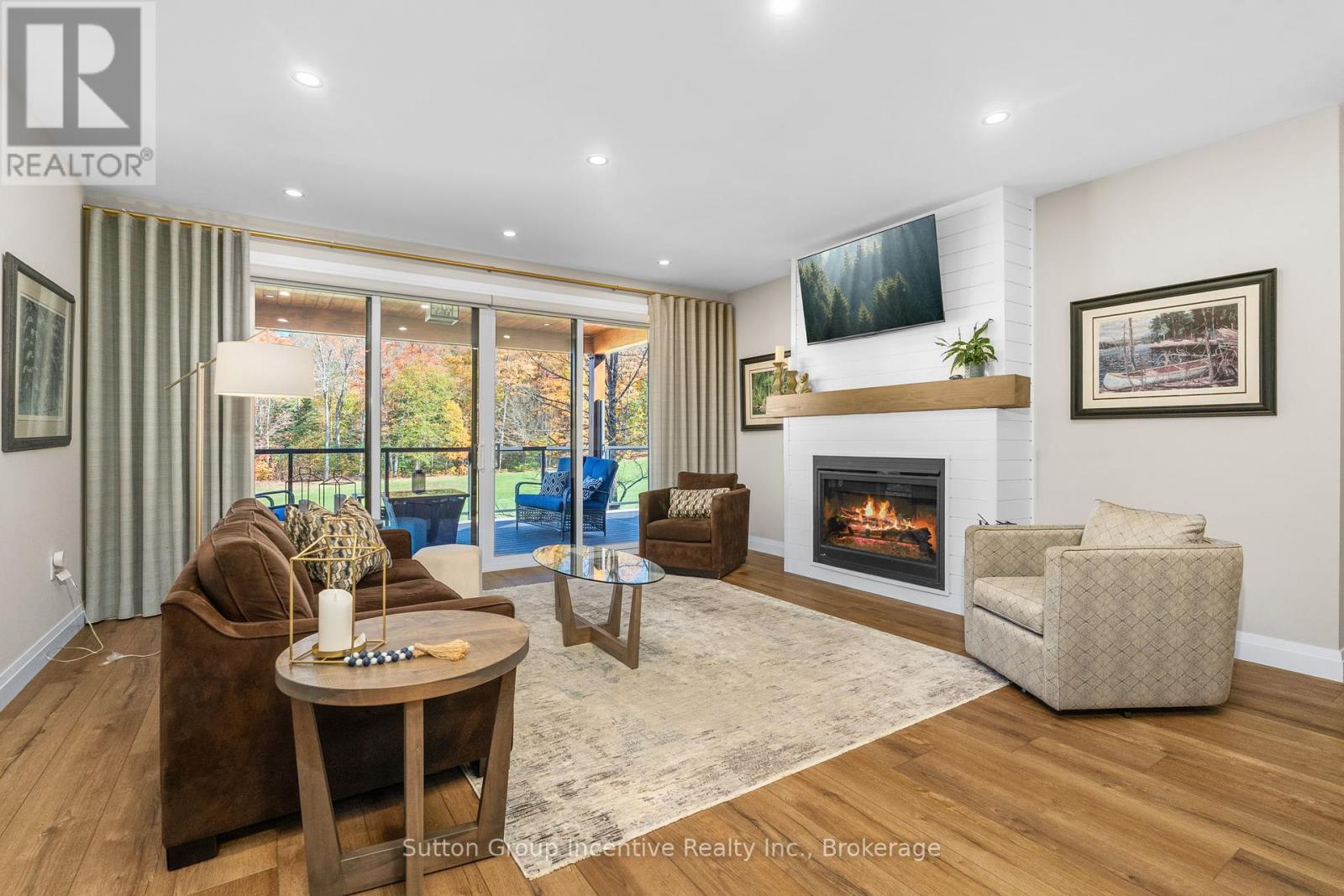 24 St Georges Court, Huntsville, Ontario  P1H 1B1 - Photo 9 - X12457047