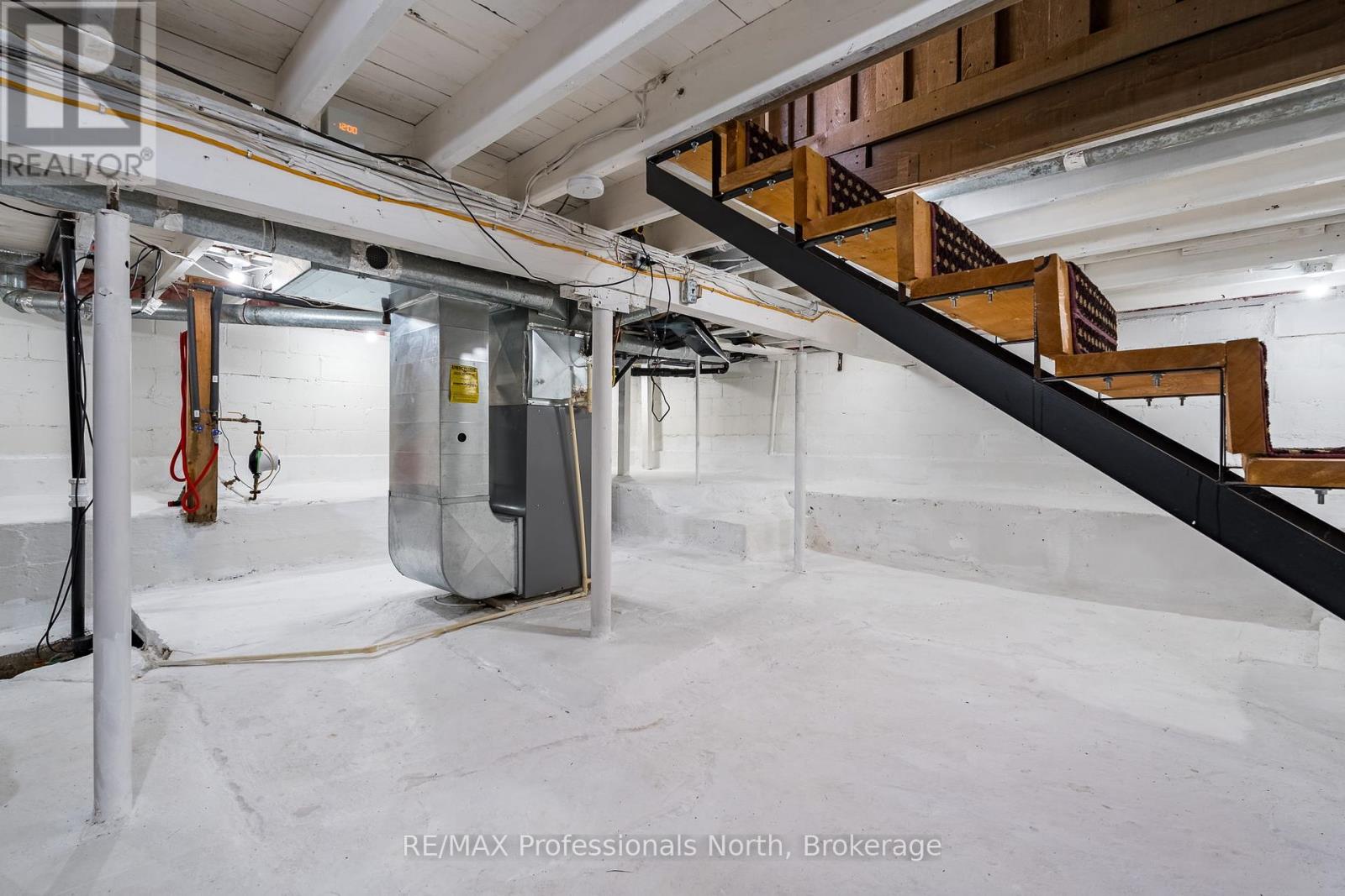 161 Quebec Street, Bracebridge, Ontario  P1L 1E3 - Photo 19 - X12457388