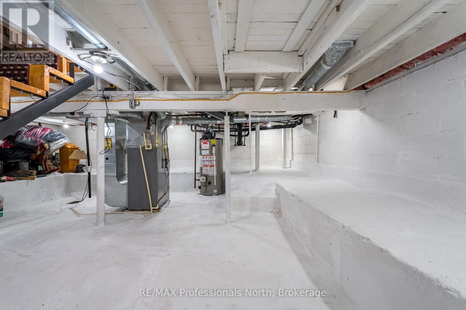 161 Quebec Street, Bracebridge, Ontario  P1L 1E3 - Photo 20 - X12457388