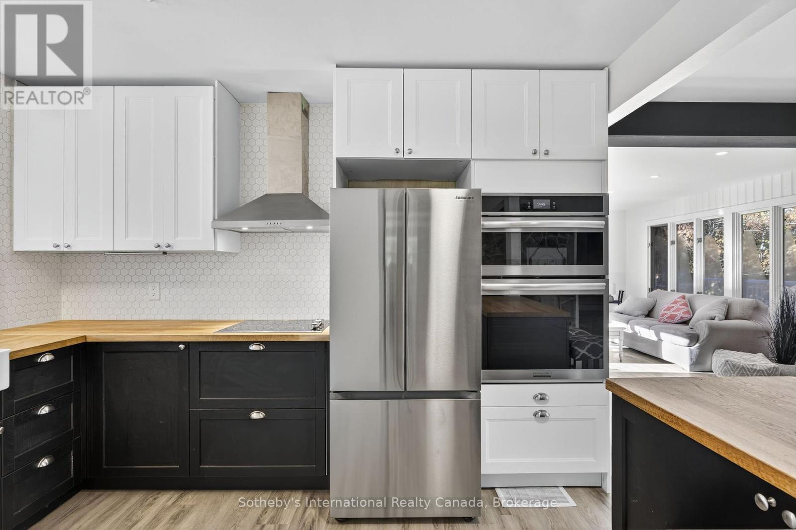 37 Browns Lake Road, Seguin, Ontario  P2A 2W8 - Photo 13 - X12457549