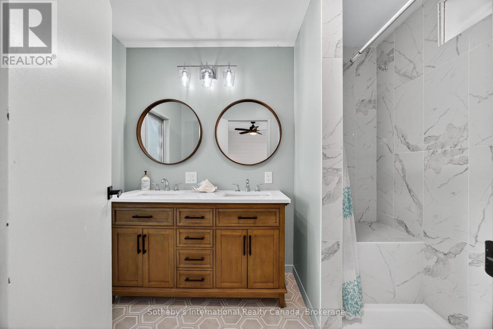 37 Browns Lake Road, Seguin, Ontario  P2A 2W8 - Photo 22 - X12457549