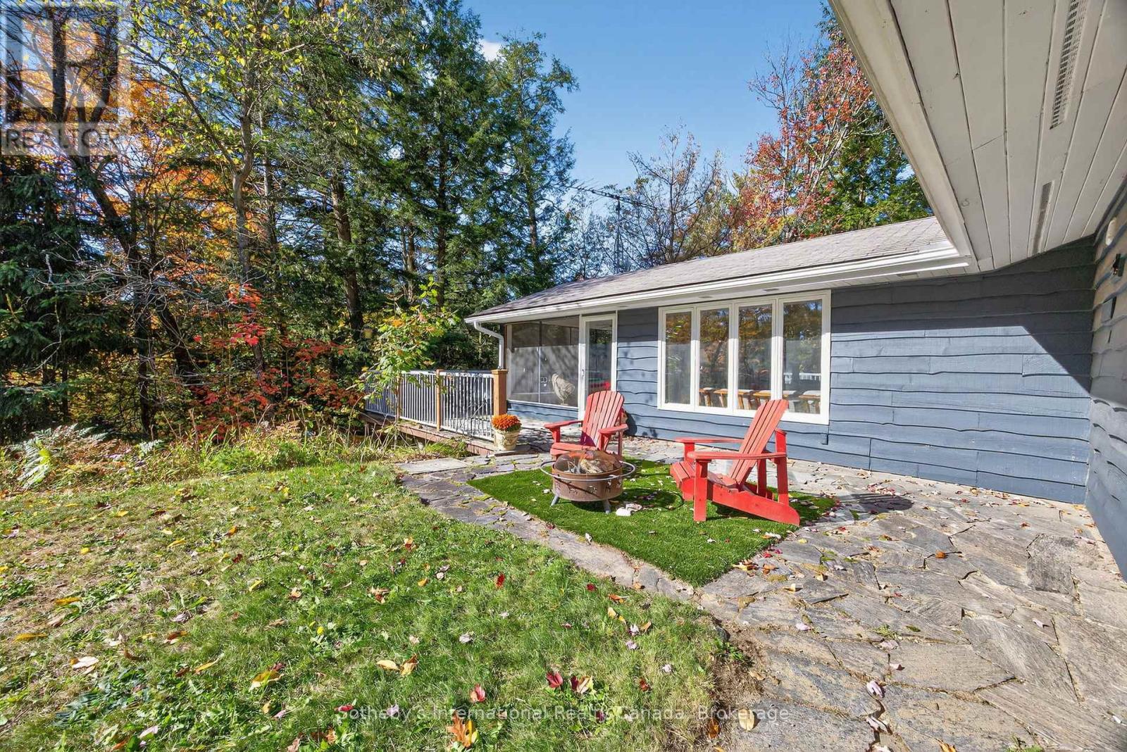 37 Browns Lake Road, Seguin, Ontario  P2A 2W8 - Photo 5 - X12457549