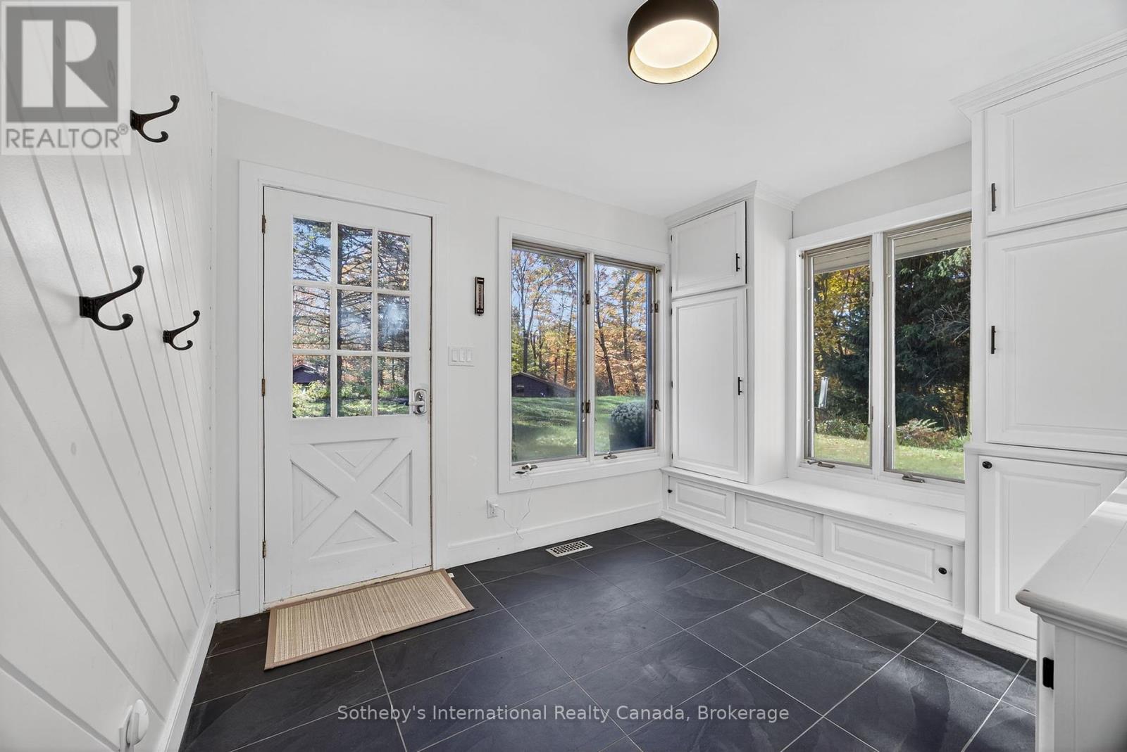 37 Browns Lake Road, Seguin, Ontario  P2A 2W8 - Photo 8 - X12457549