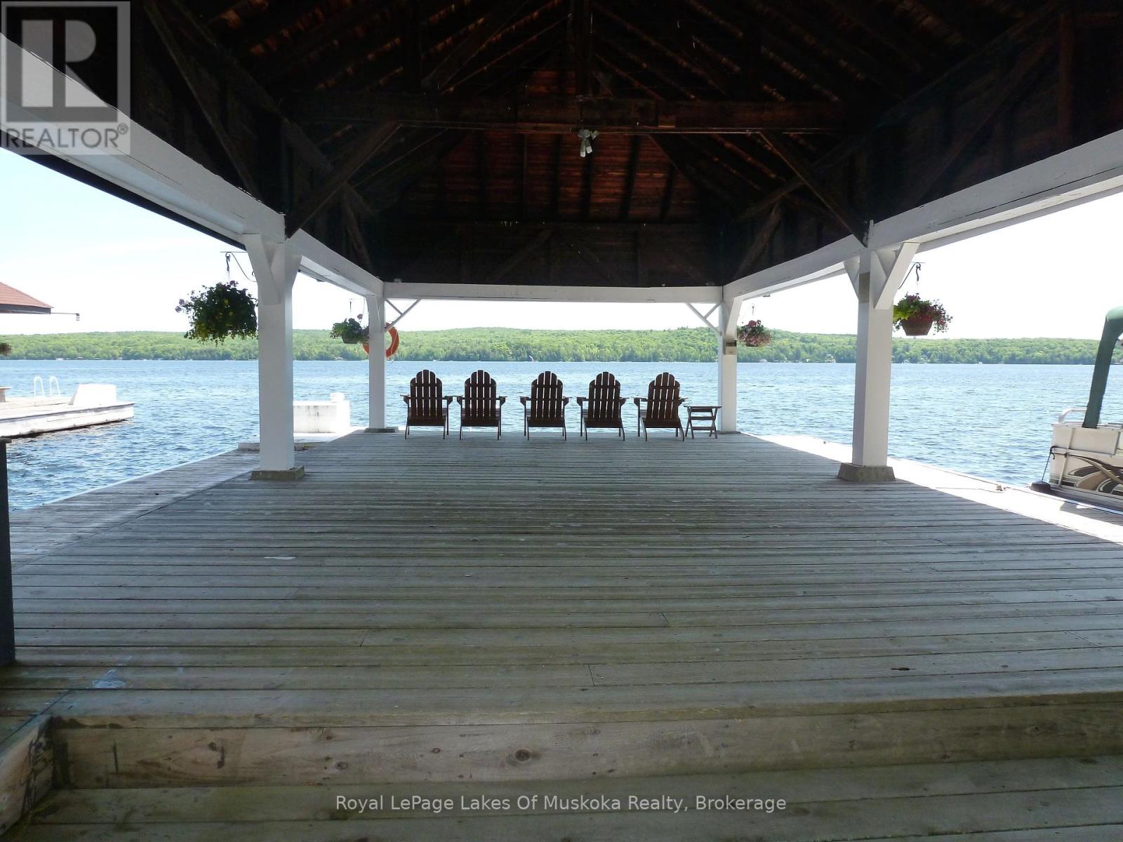 307 - 12 Bigwin Island Island, Lake Of Bays, Ontario  P0A 1E0 - Photo 11 - X12458411