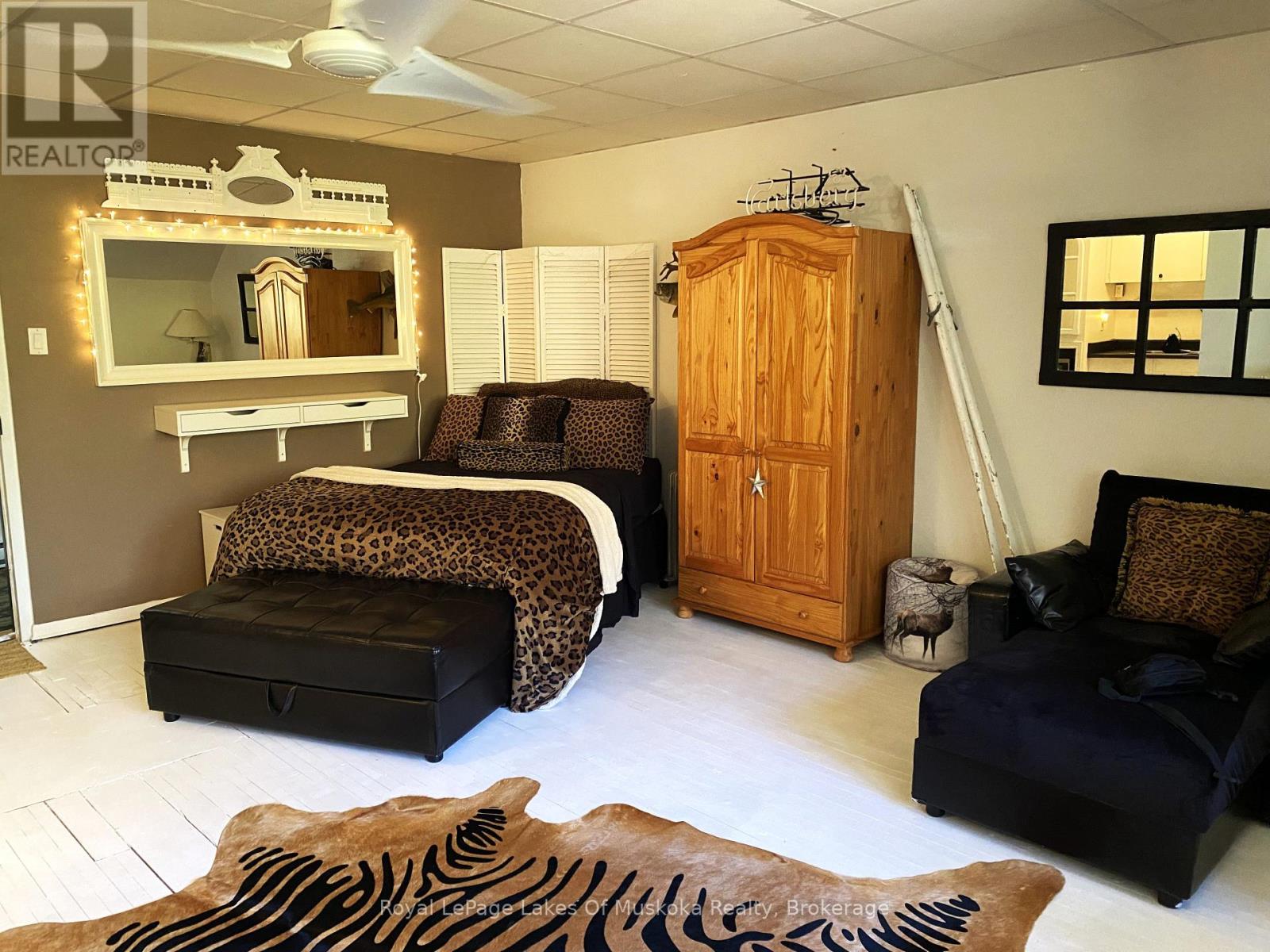 307 - 12 Bigwin Island Island, Lake Of Bays, Ontario  P0A 1E0 - Photo 3 - X12458411