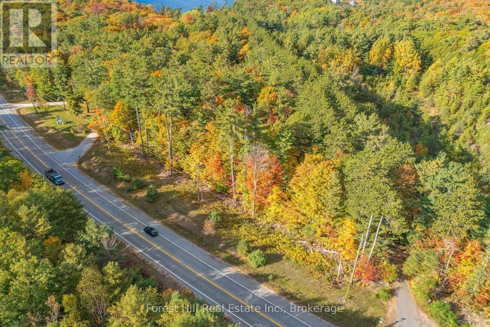 3864 Highway 118 W, Muskoka Lakes, Ontario  P0B 1J0 - Photo 21 - X12458892