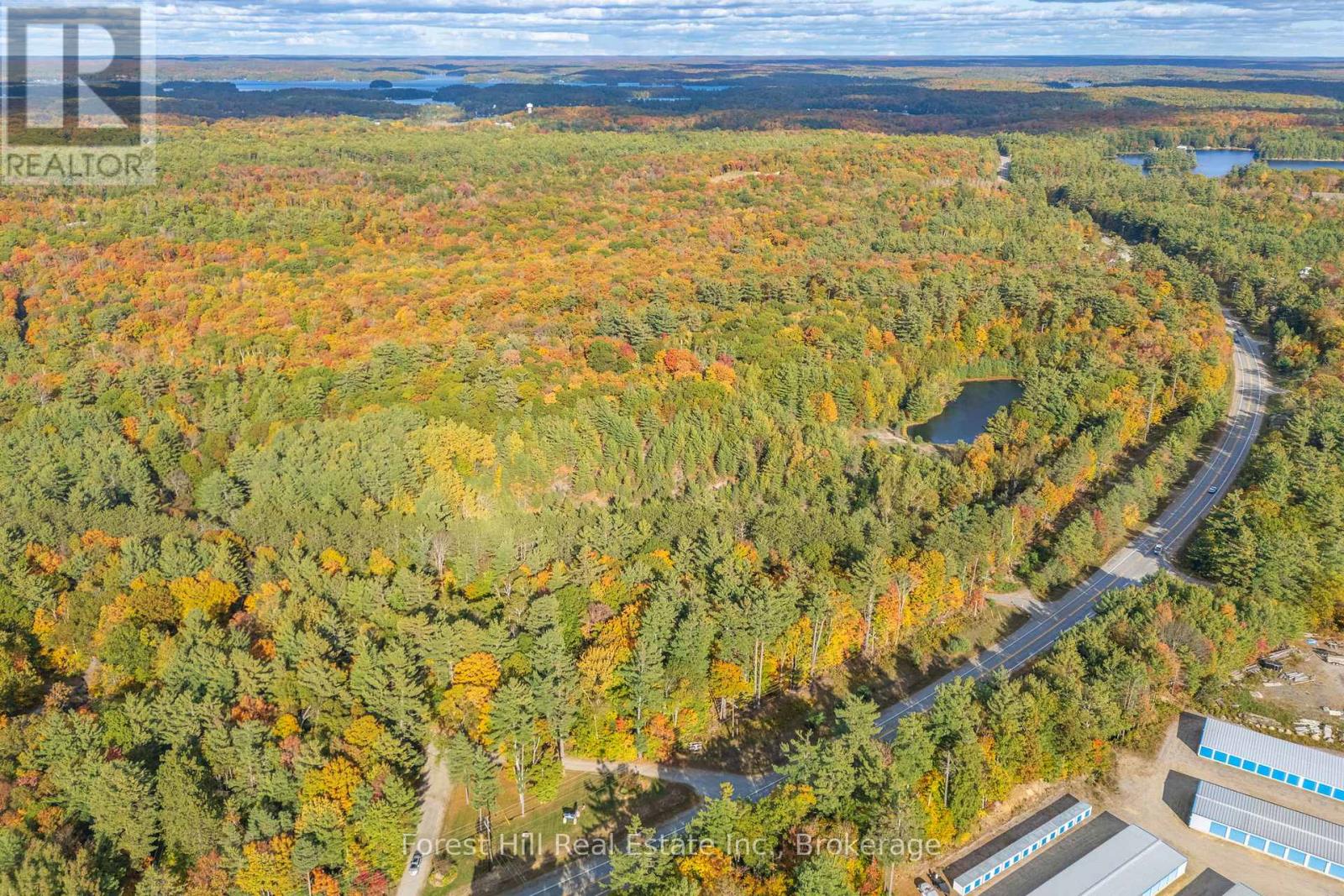 3864 Highway 118 W, Muskoka Lakes, Ontario  P0B 1J0 - Photo 8 - X12458892