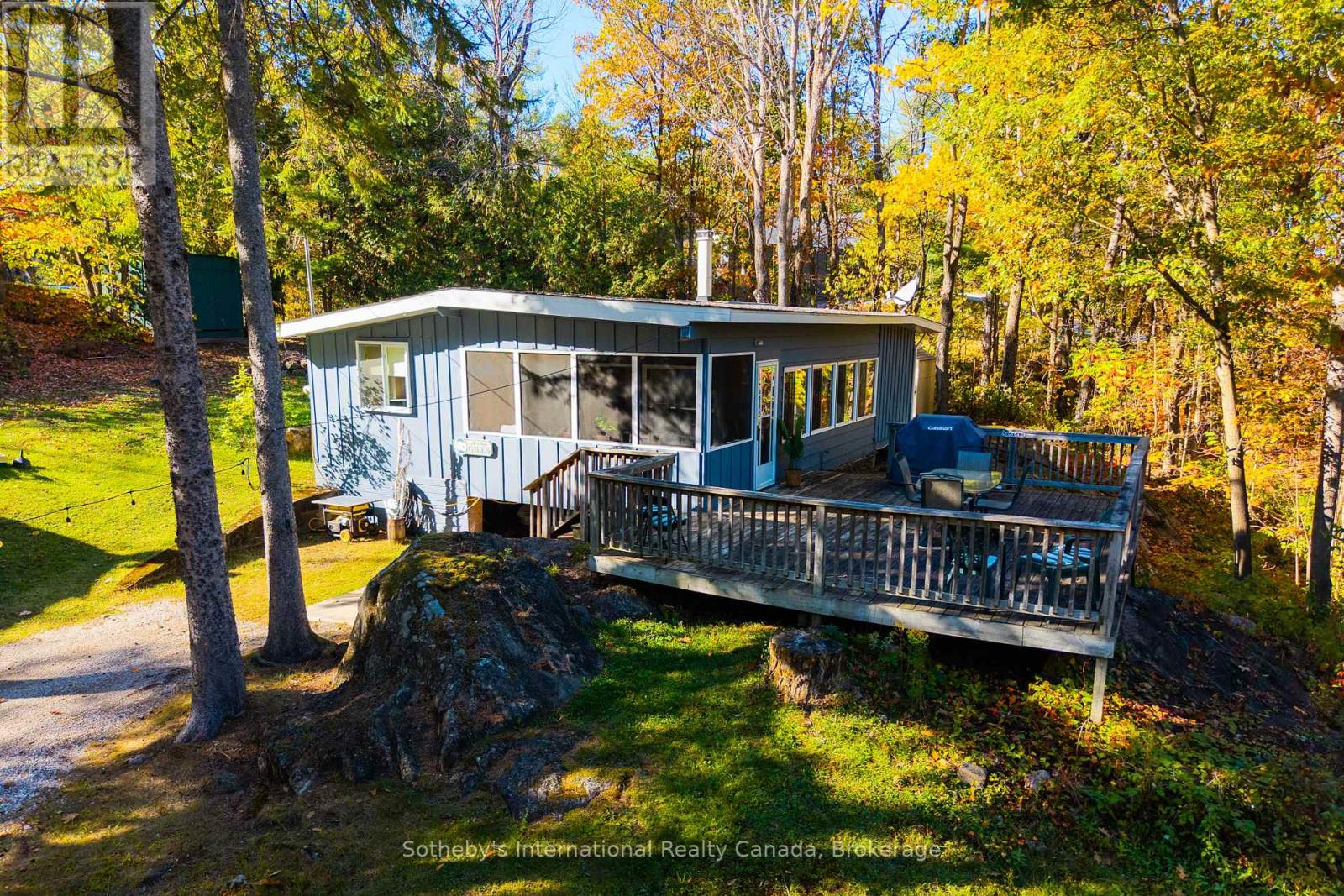 1161 North Kahshe Lake Road, Gravenhurst, Ontario  P0E 1G0 - Photo 1 - X12459220
