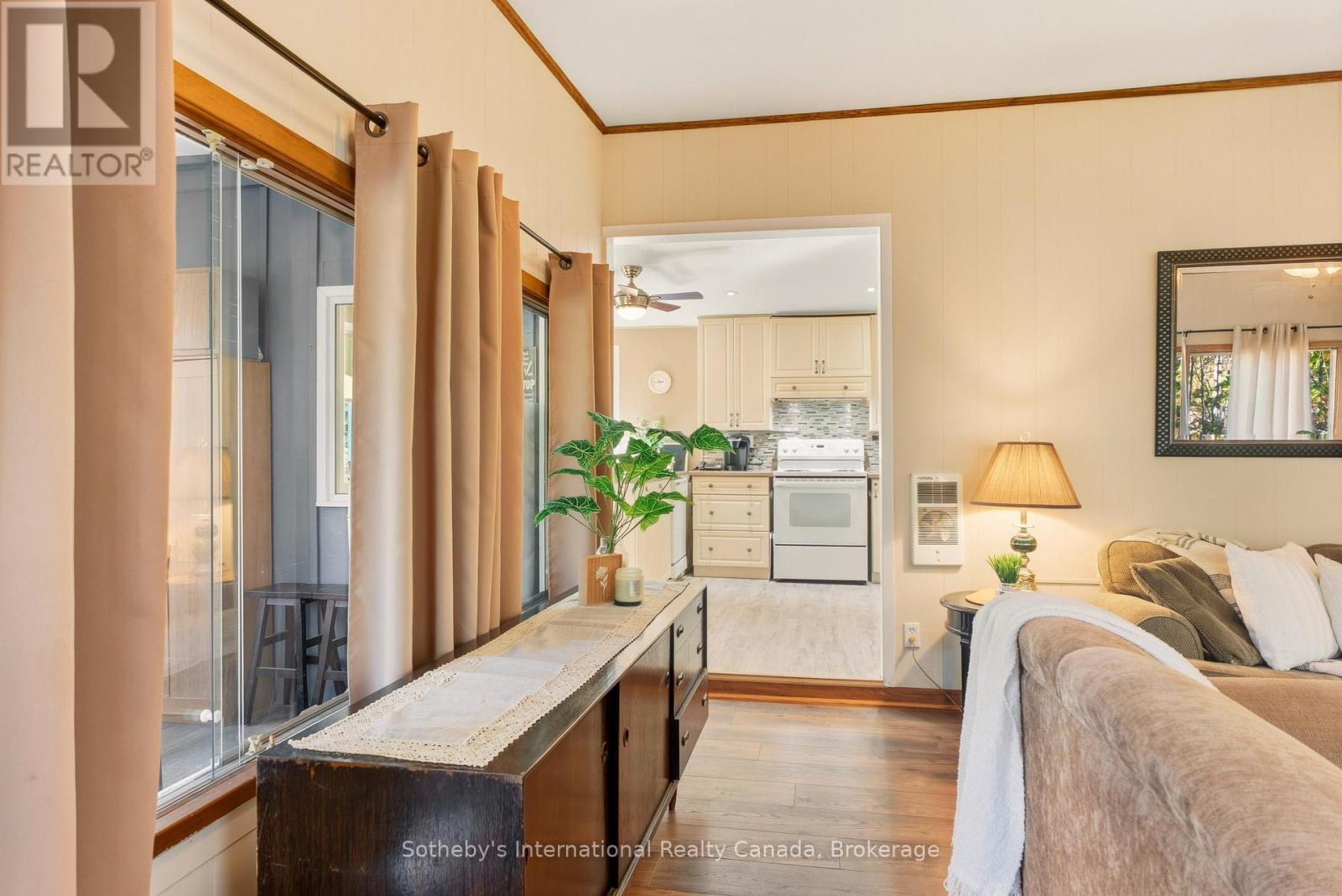 1161 North Kahshe Lake Road, Gravenhurst, Ontario  P0E 1G0 - Photo 16 - X12459220