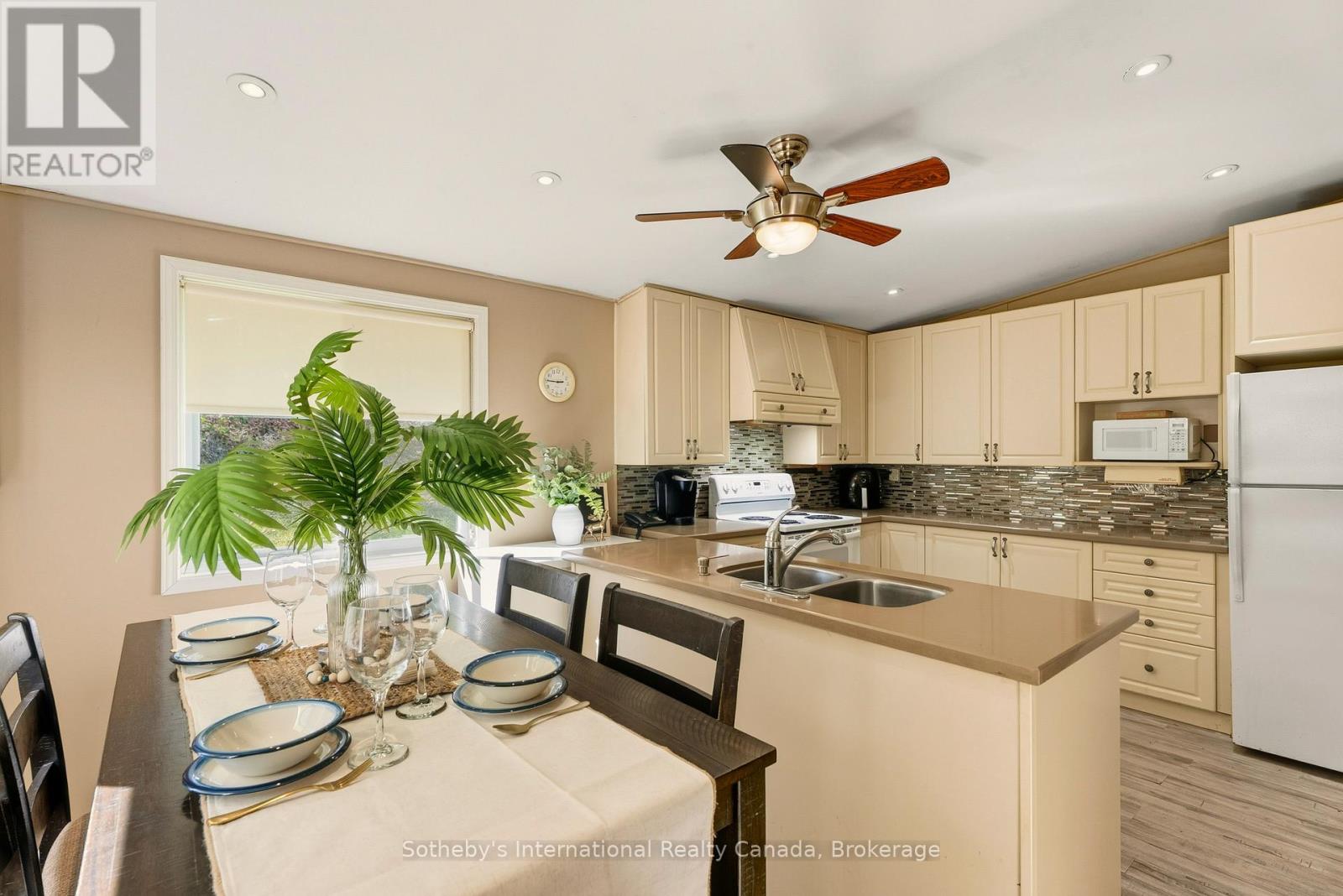 1161 North Kahshe Lake Road, Gravenhurst, Ontario  P0E 1G0 - Photo 21 - X12459220