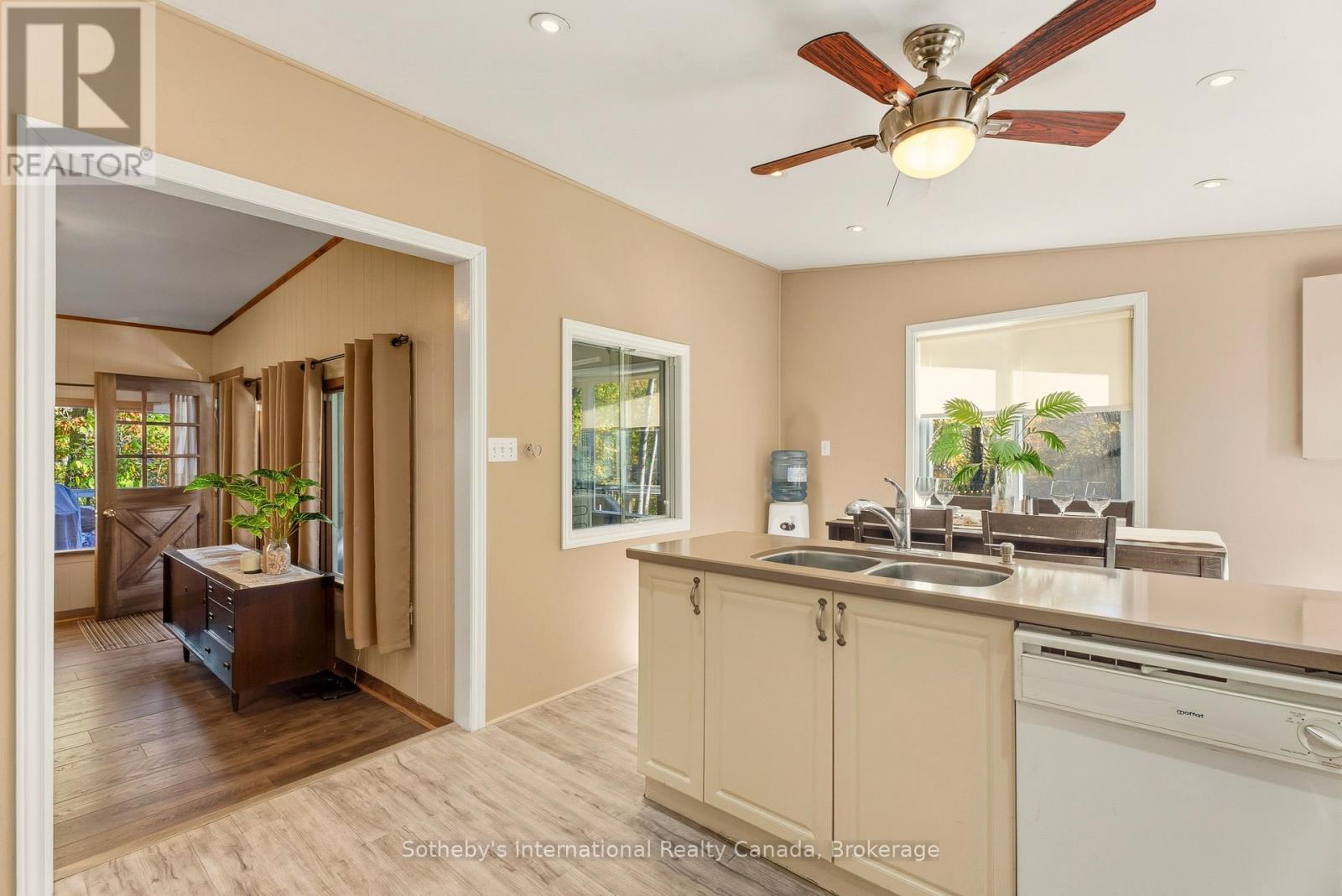 1161 North Kahshe Lake Road, Gravenhurst, Ontario  P0E 1G0 - Photo 22 - X12459220