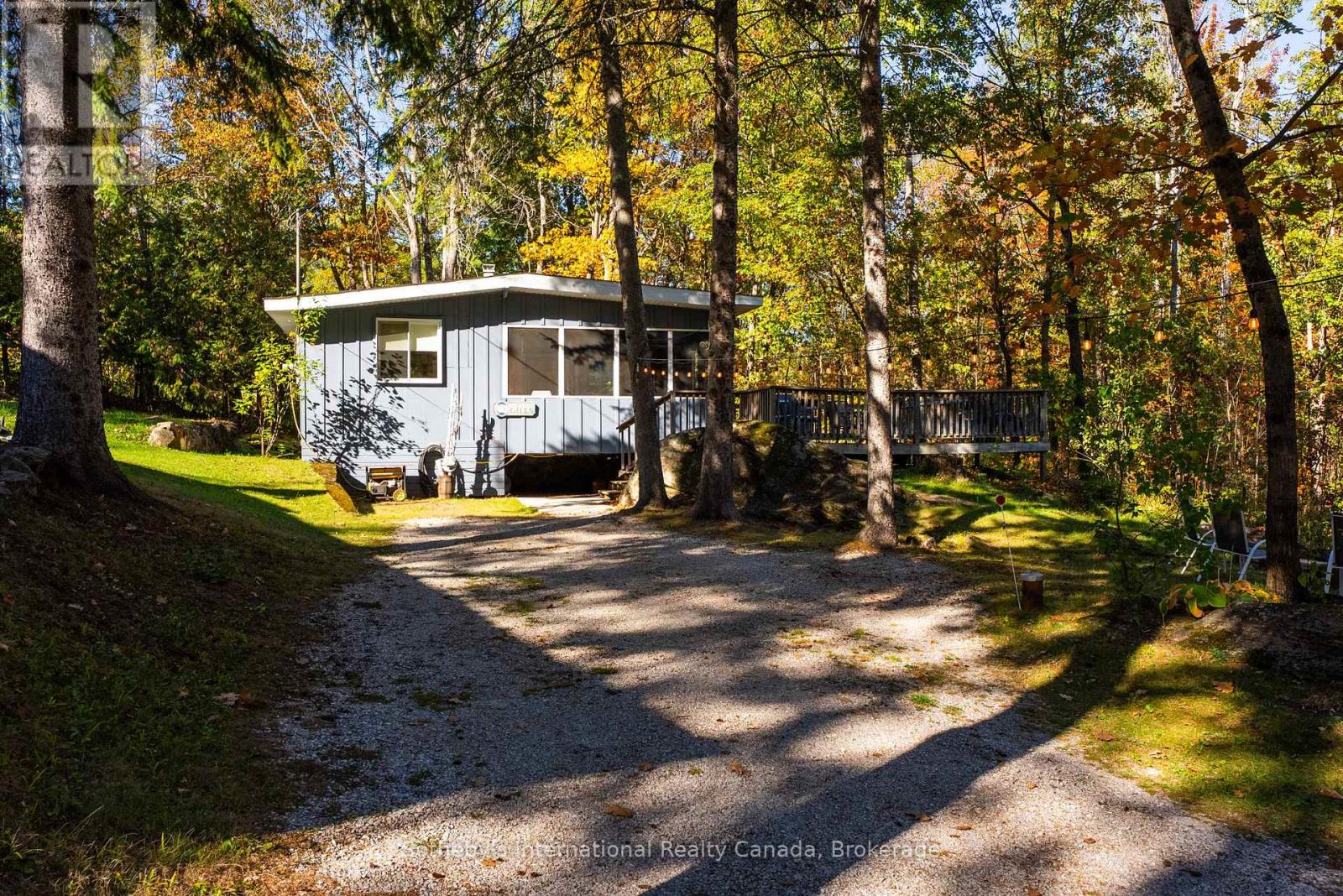 1161 North Kahshe Lake Road, Gravenhurst, Ontario  P0E 1G0 - Photo 38 - X12459220