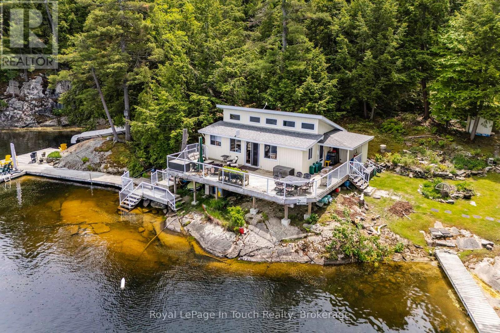 4 Is 270 Six Mile Lake Island, Georgian Bay, Ontario  L0K 1S0 - Photo 2 - X12461756