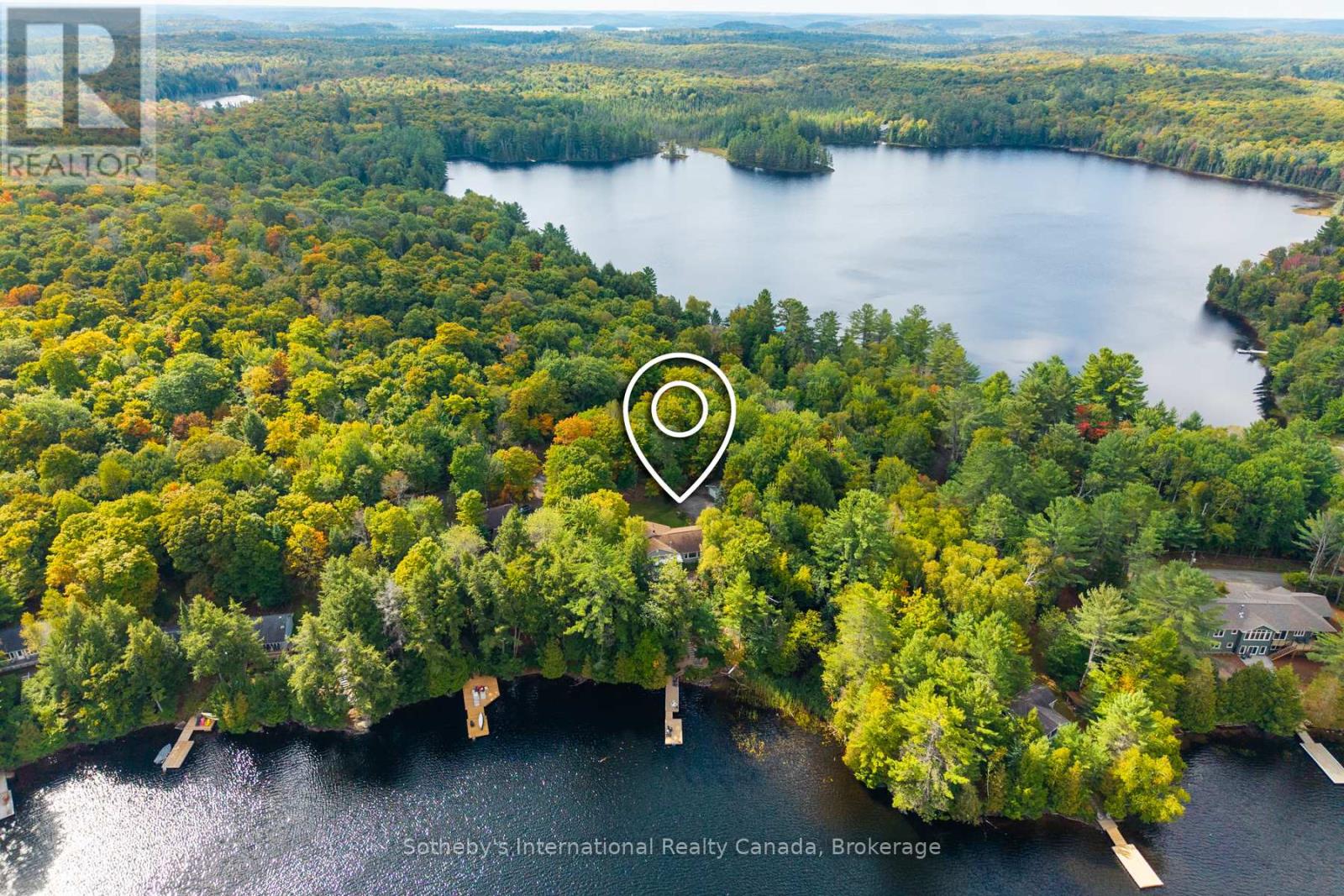 20 Fish Rock Road, Huntsville, Ontario  P1H 2N5 - Photo 1 - X12462088