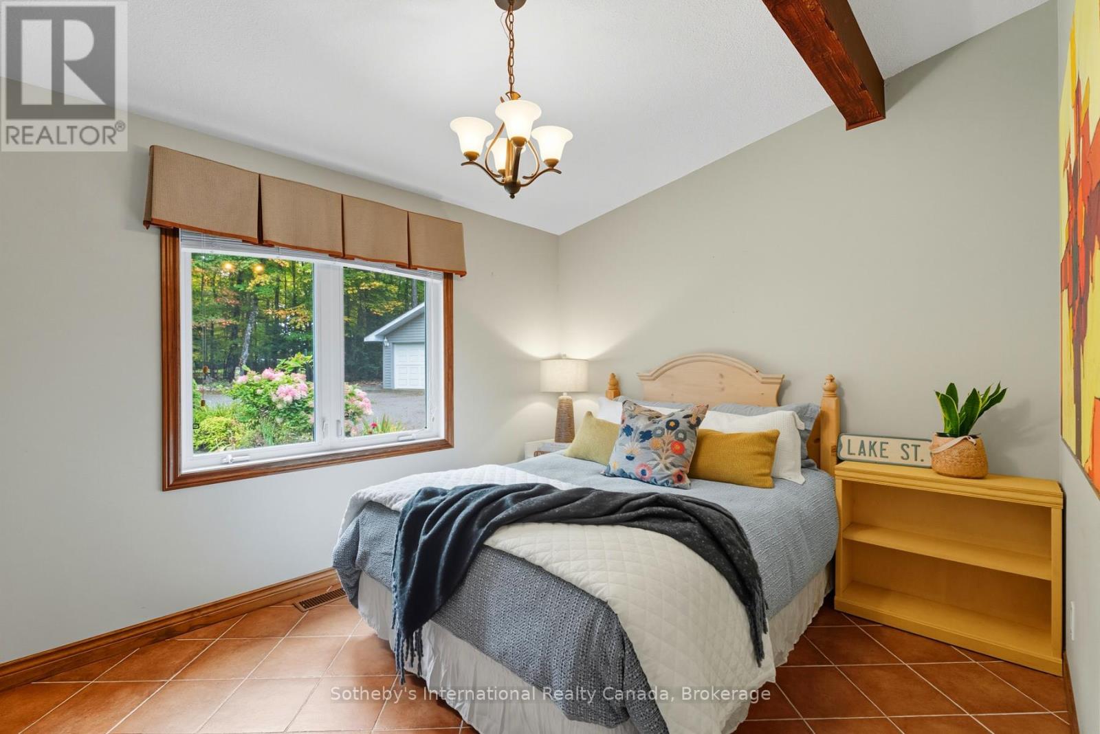 20 Fish Rock Road, Huntsville, Ontario  P1H 2N5 - Photo 19 - X12462088