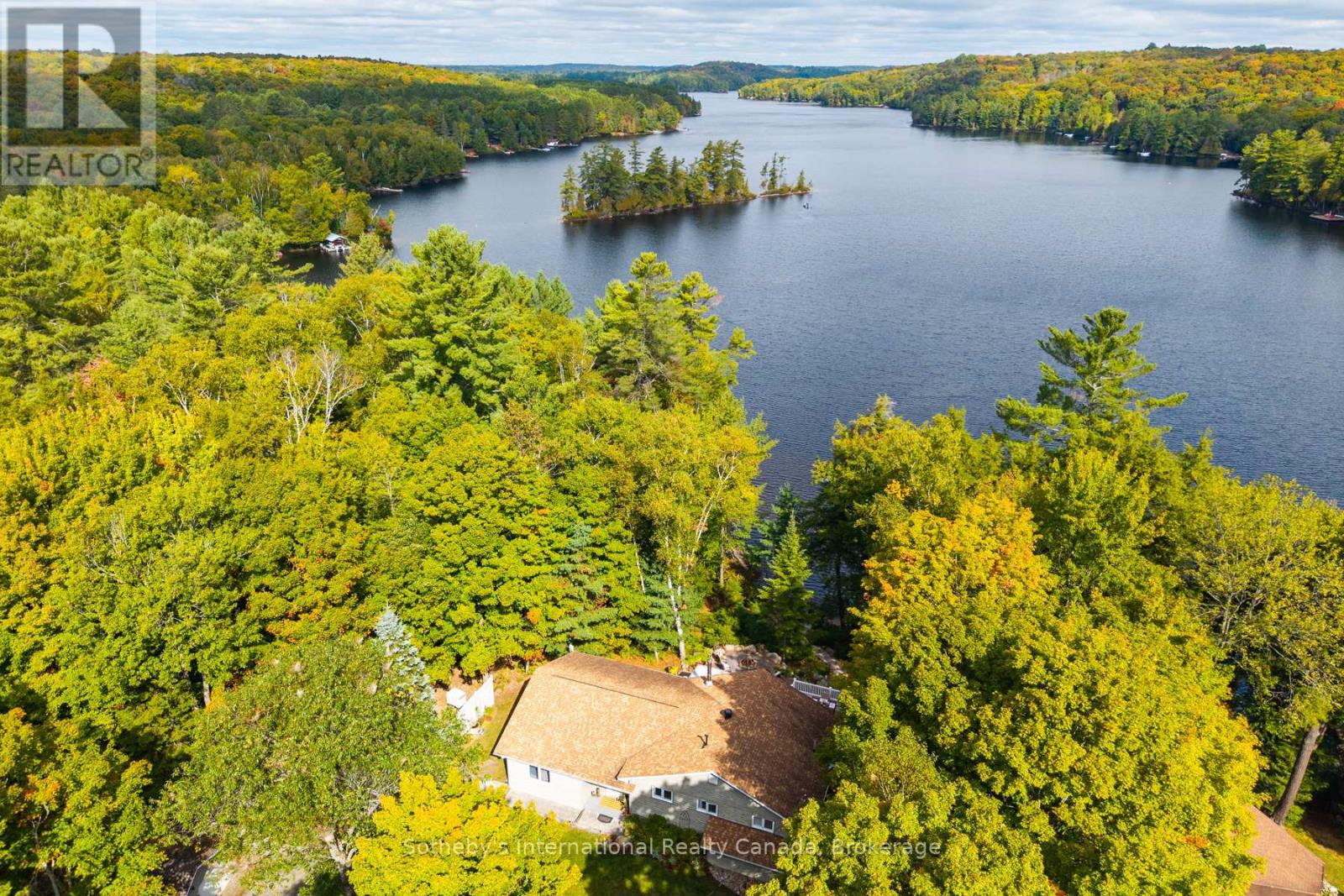 20 Fish Rock Road, Huntsville, Ontario  P1H 2N5 - Photo 2 - X12462088