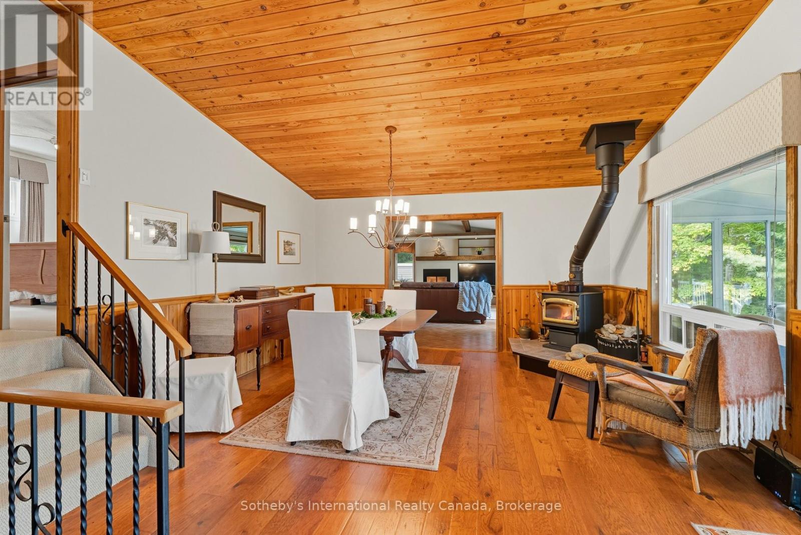 20 Fish Rock Road, Huntsville, Ontario  P1H 2N5 - Photo 23 - X12462088