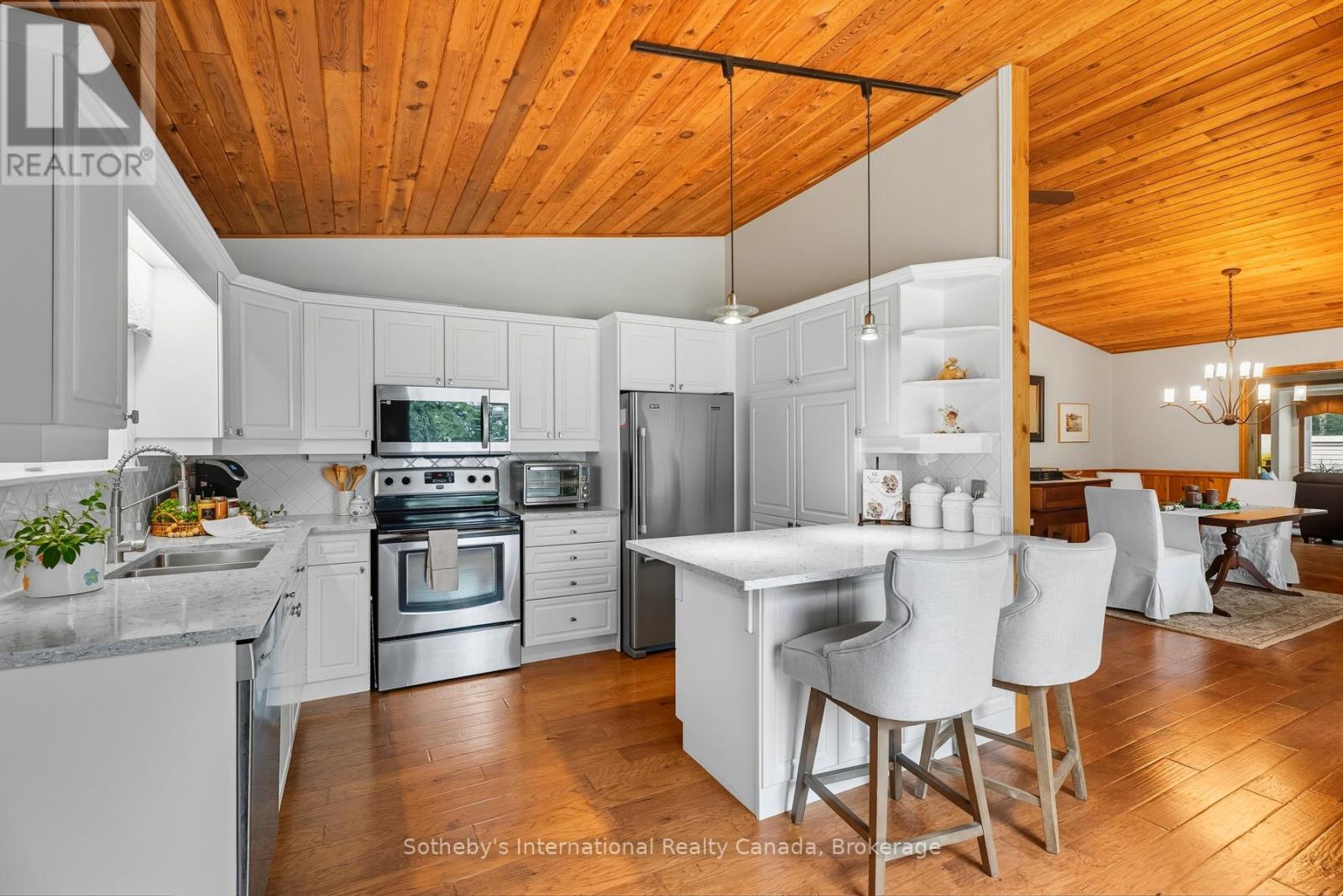 20 Fish Rock Road, Huntsville, Ontario  P1H 2N5 - Photo 27 - X12462088