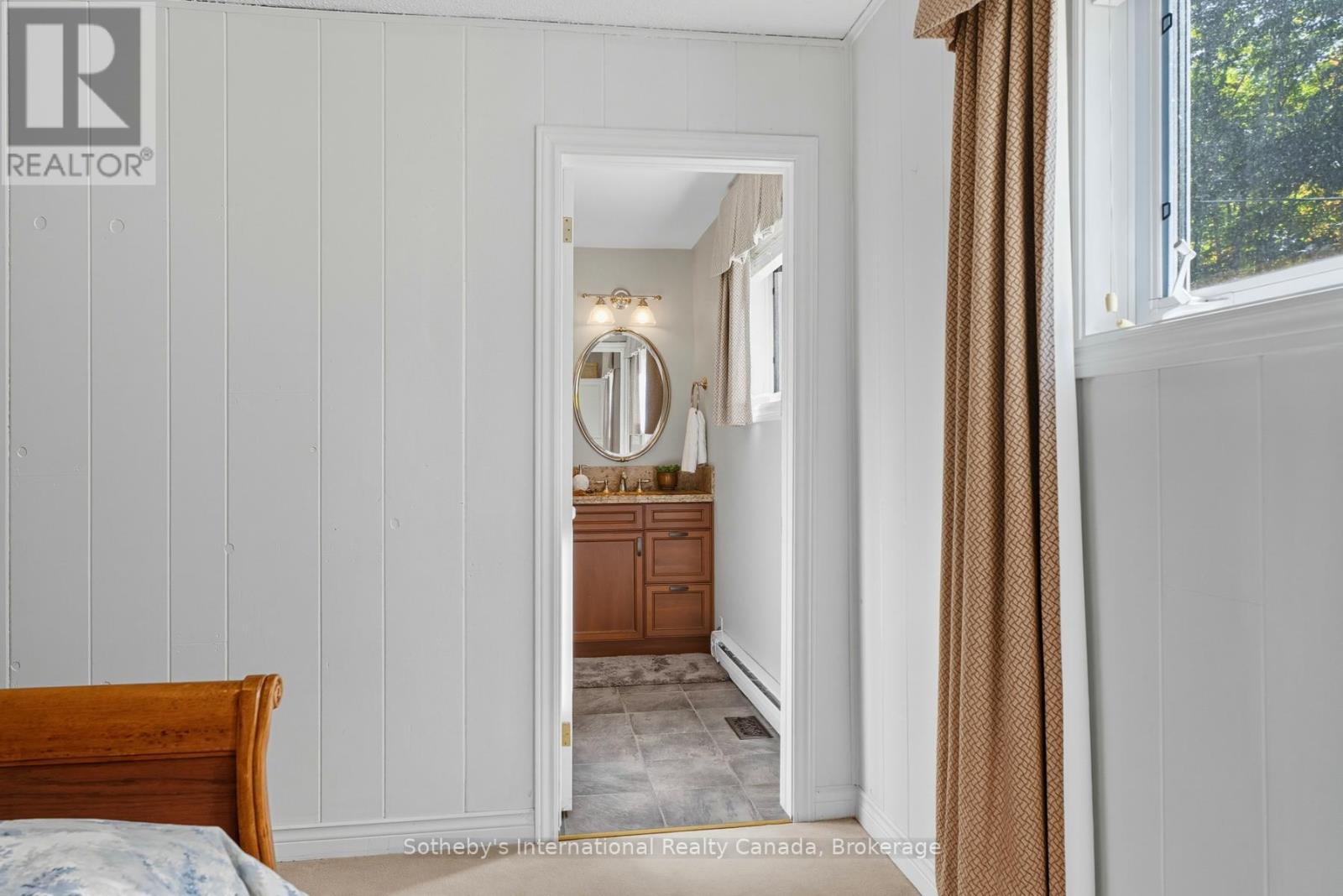 20 Fish Rock Road, Huntsville, Ontario  P1H 2N5 - Photo 35 - X12462088