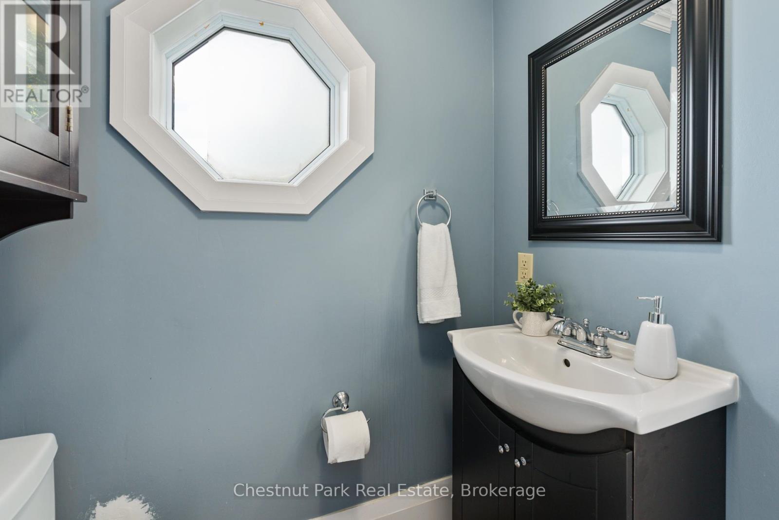 3 Cora Street E, Huntsville, Ontario  P1H 1T5 - Photo 26 - X12462943