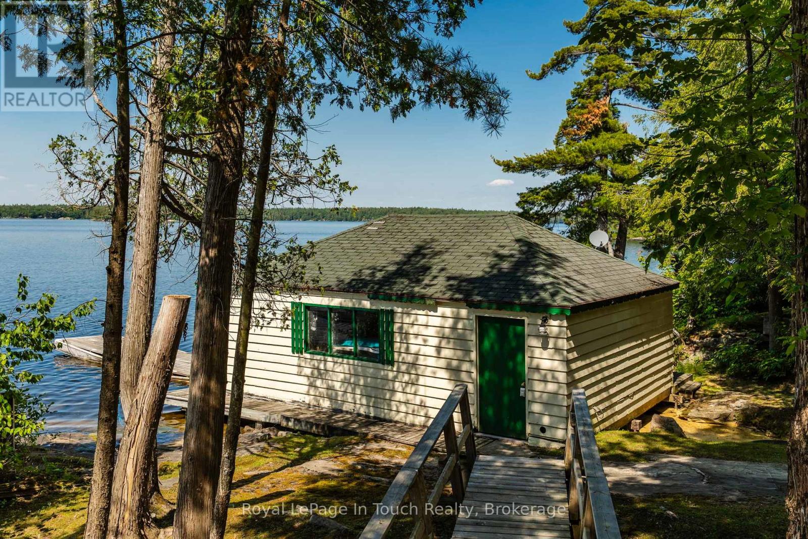 2 Is 270 Six Mile Lake Island, Georgian Bay, Ontario  L0K 1S0 - Photo 29 - X12462951
