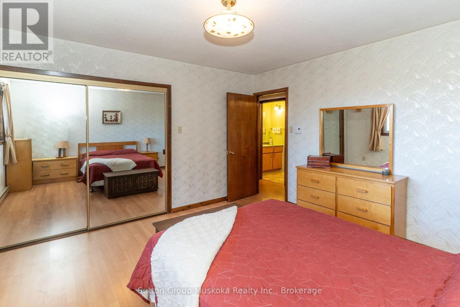 467 West Browns Road, Huntsville, Ontario  P1H 0H9 - Photo 13 - X12463117