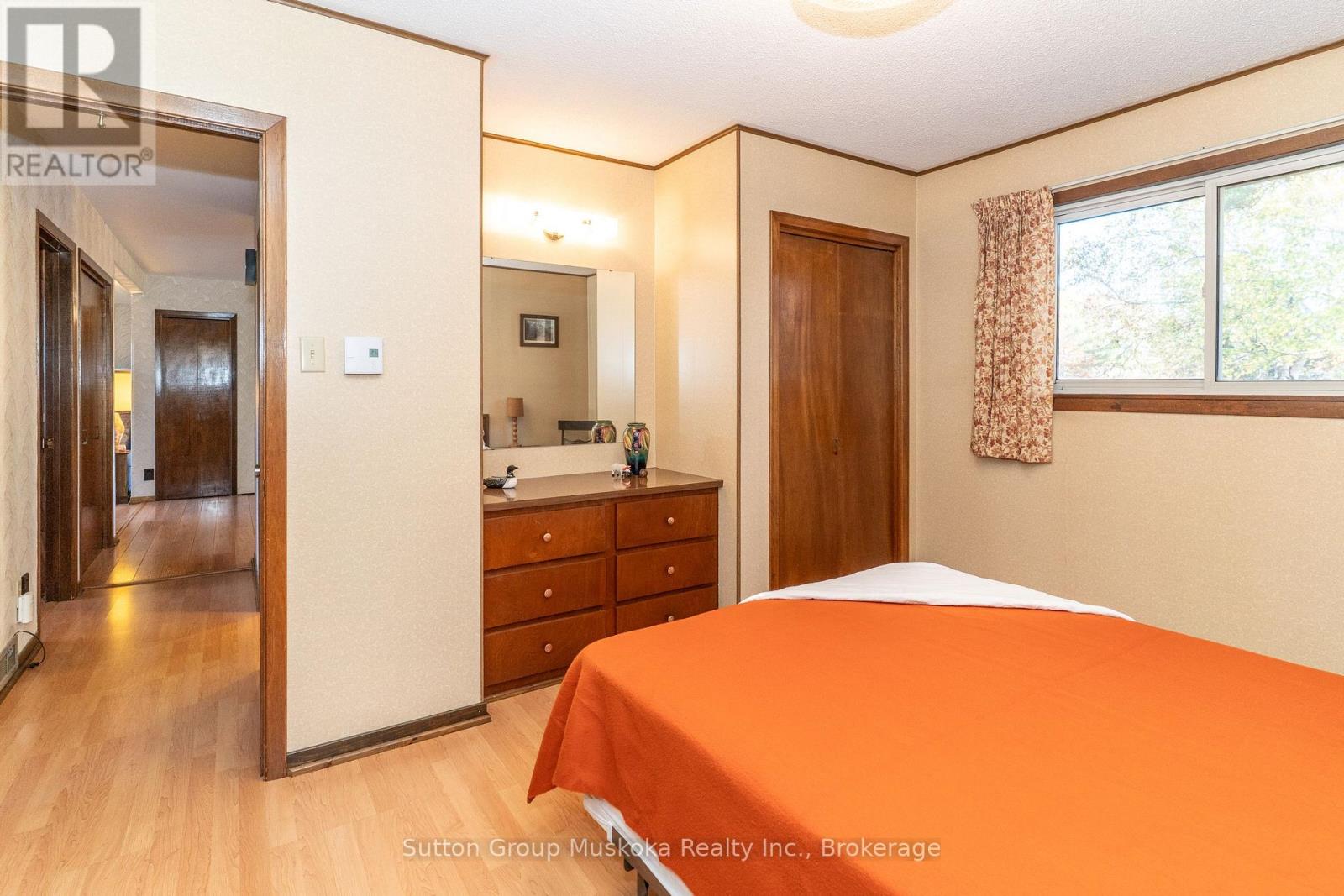 467 West Browns Road, Huntsville, Ontario  P1H 0H9 - Photo 15 - X12463117