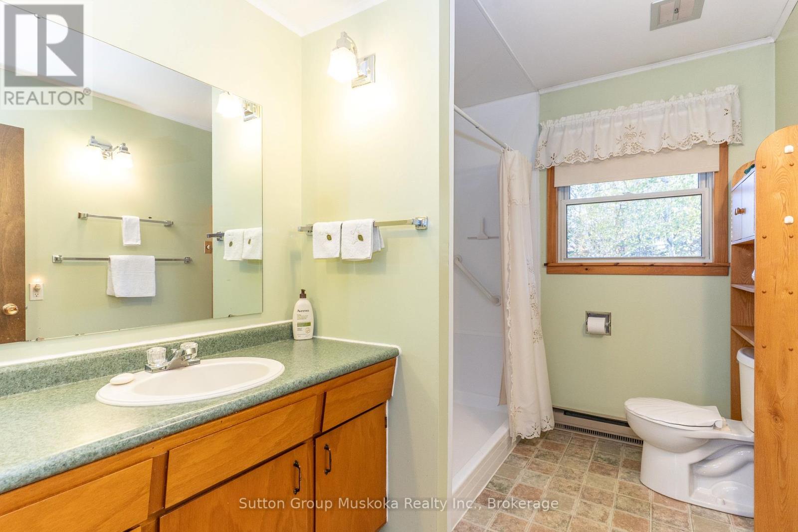 467 West Browns Road, Huntsville, Ontario  P1H 0H9 - Photo 16 - X12463117